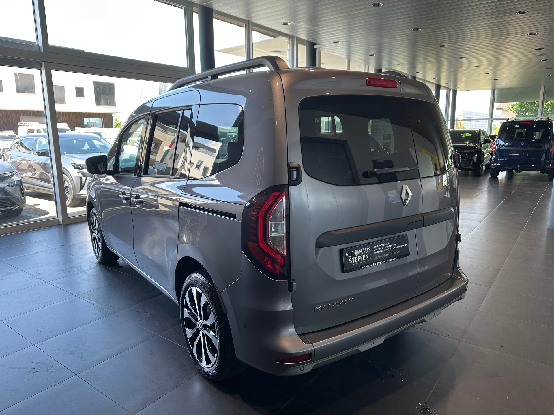 RENAULT Kangoo 1.3 TCe 130 PF Techno-image-3