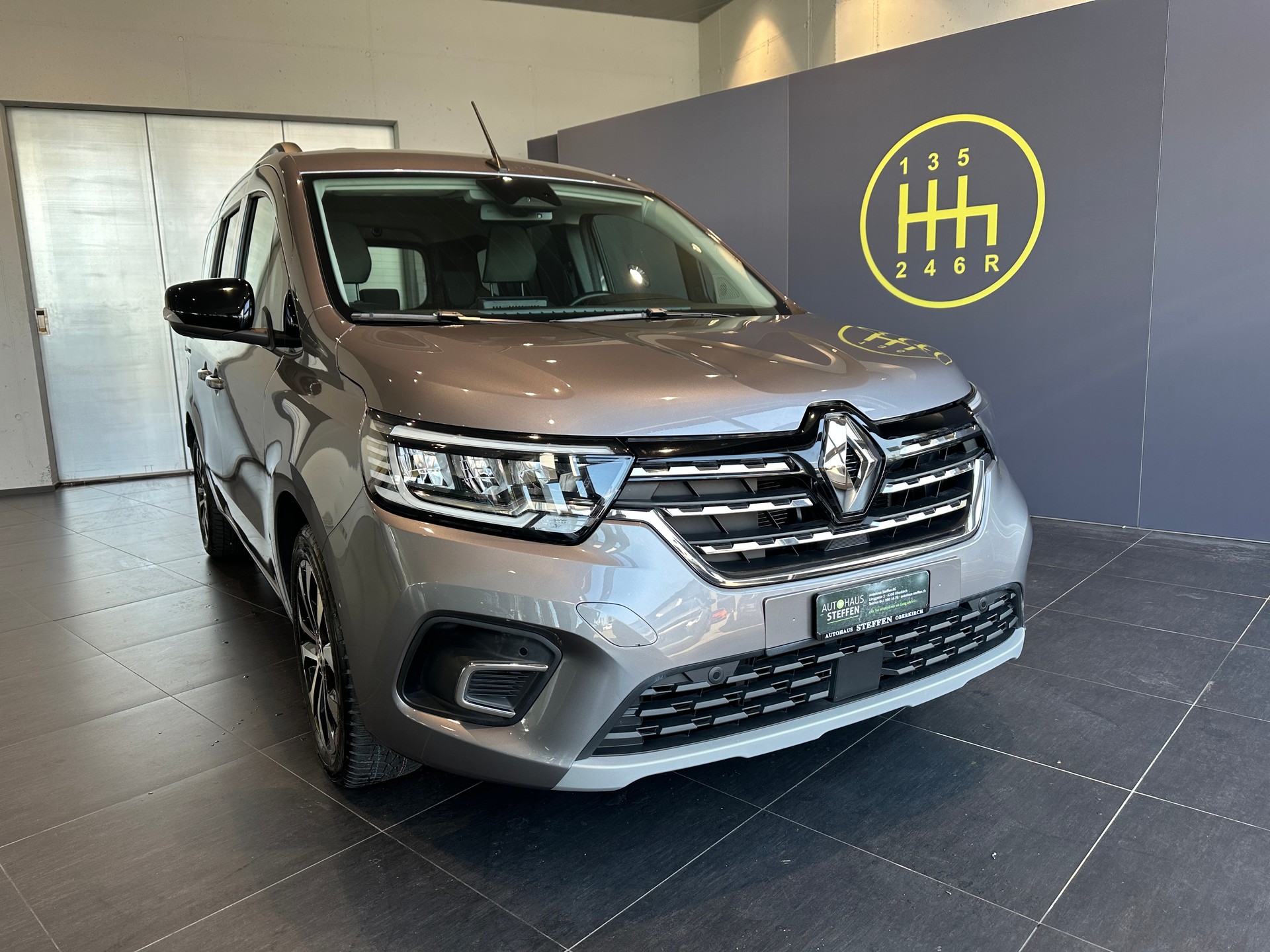 RENAULT Kangoo 1.3 TCe 130 PF Techno-image-1