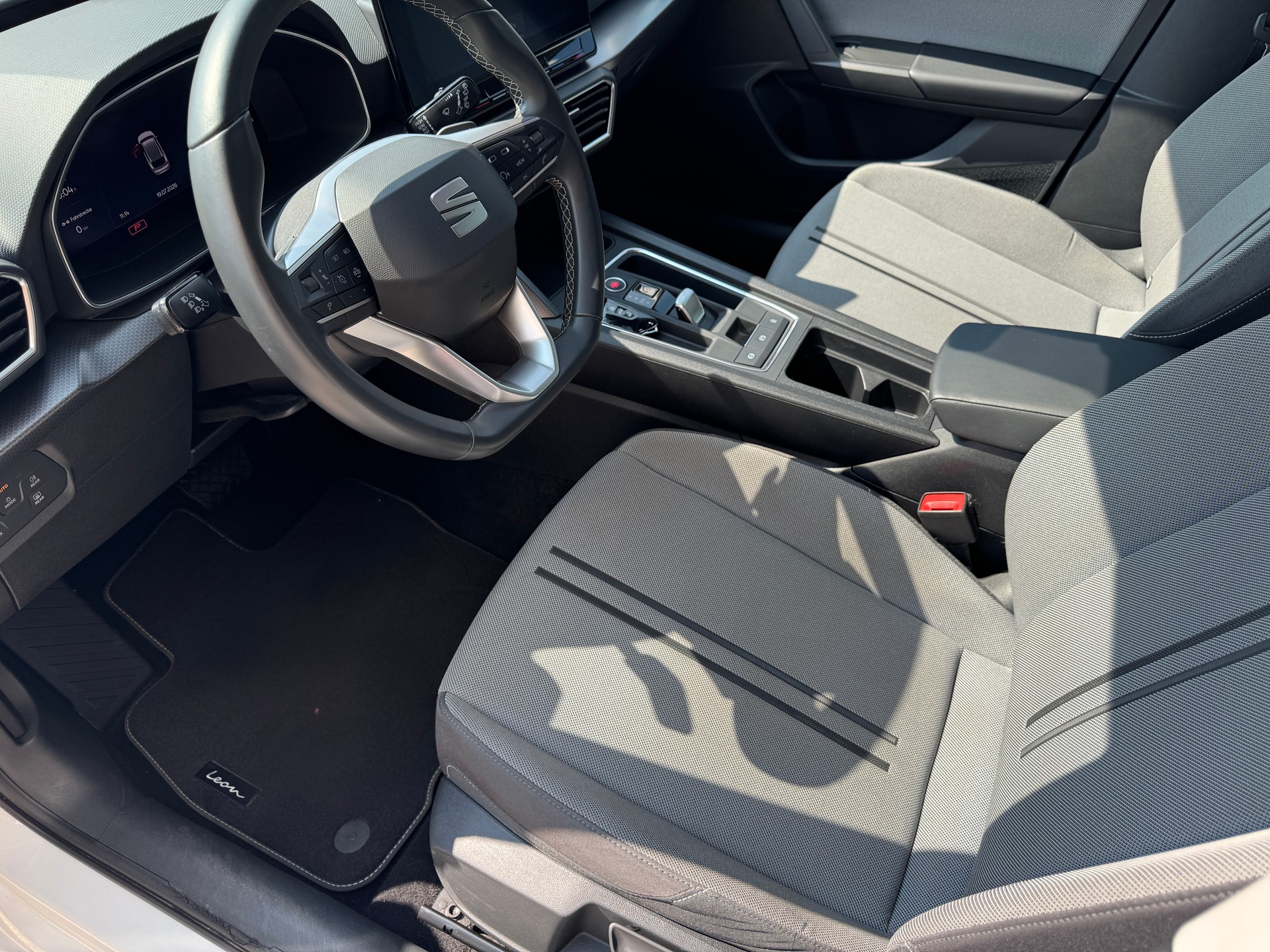 SEAT Leon ST 2.0 TDI EVO DSG Style-image-8