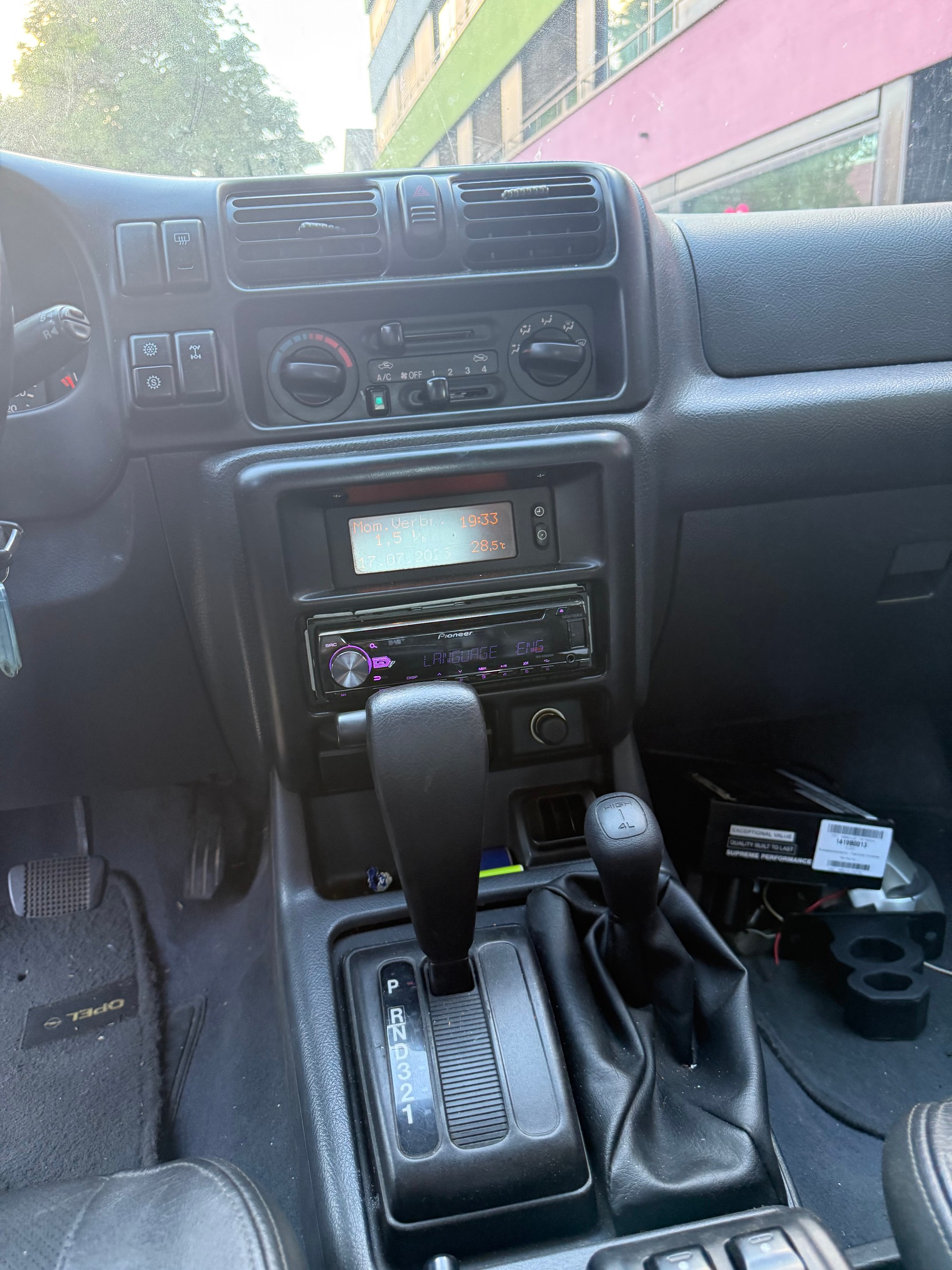 OPEL Frontera 3.2i V6 Limited-image-11