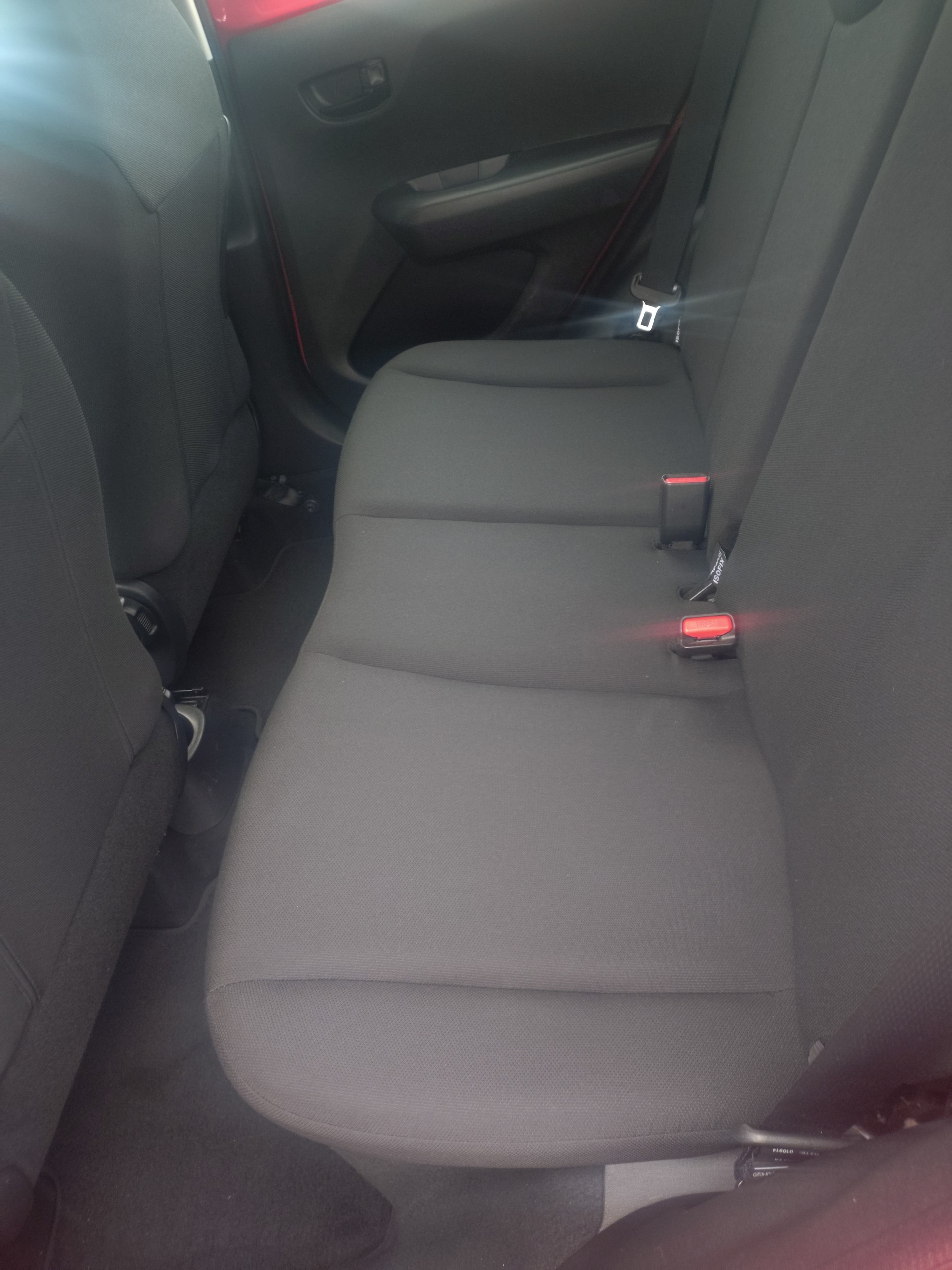 PEUGEOT 108 1.0 VTi Allure-image-10