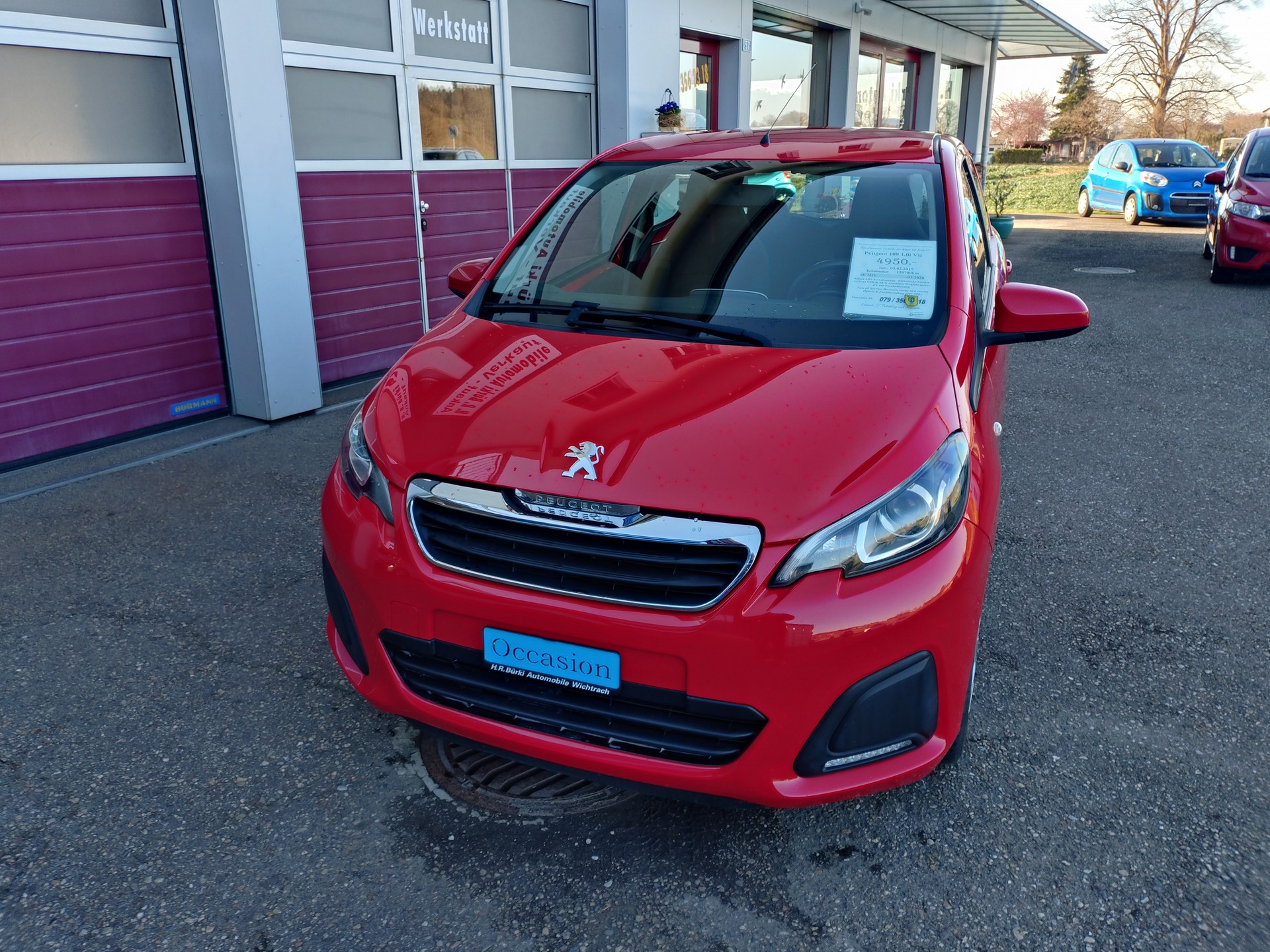 PEUGEOT 108 1.0 VTi Allure-image-2