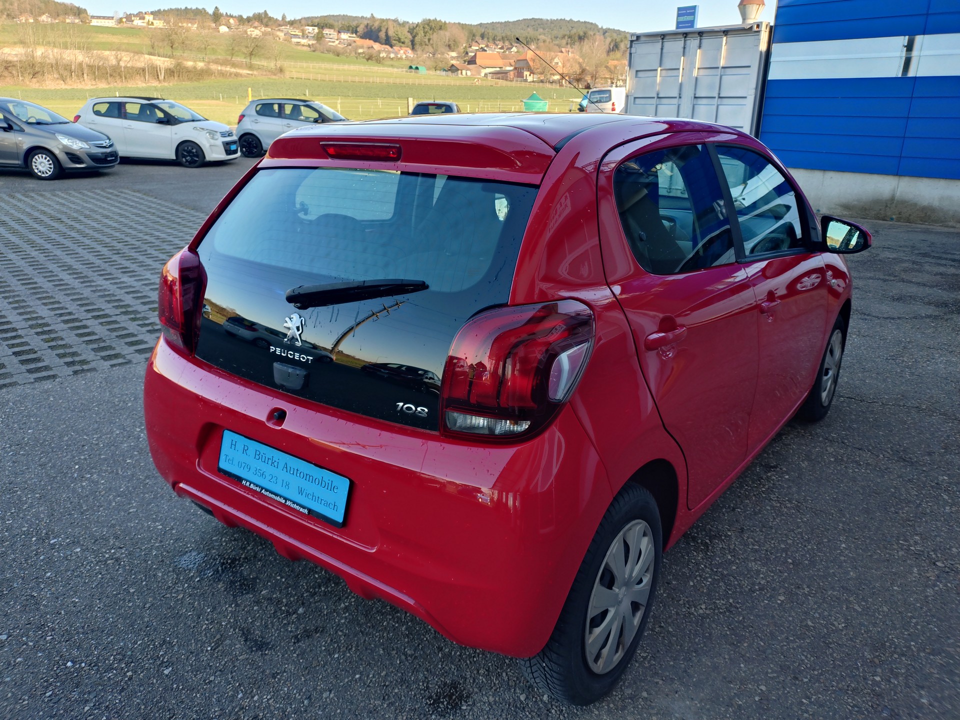 PEUGEOT 108 1.0 VTi Allure-image-5