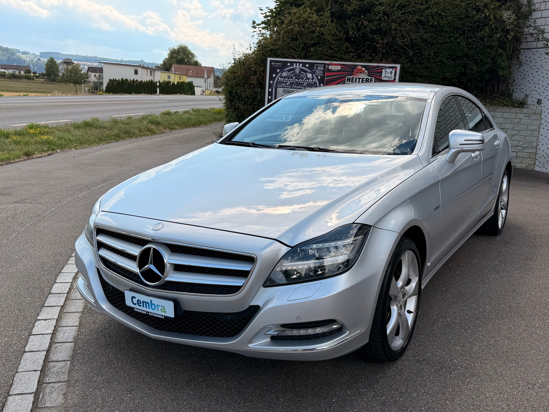 MERCEDES-BENZ CLS 350 7G-Tronic-showroom-element-3