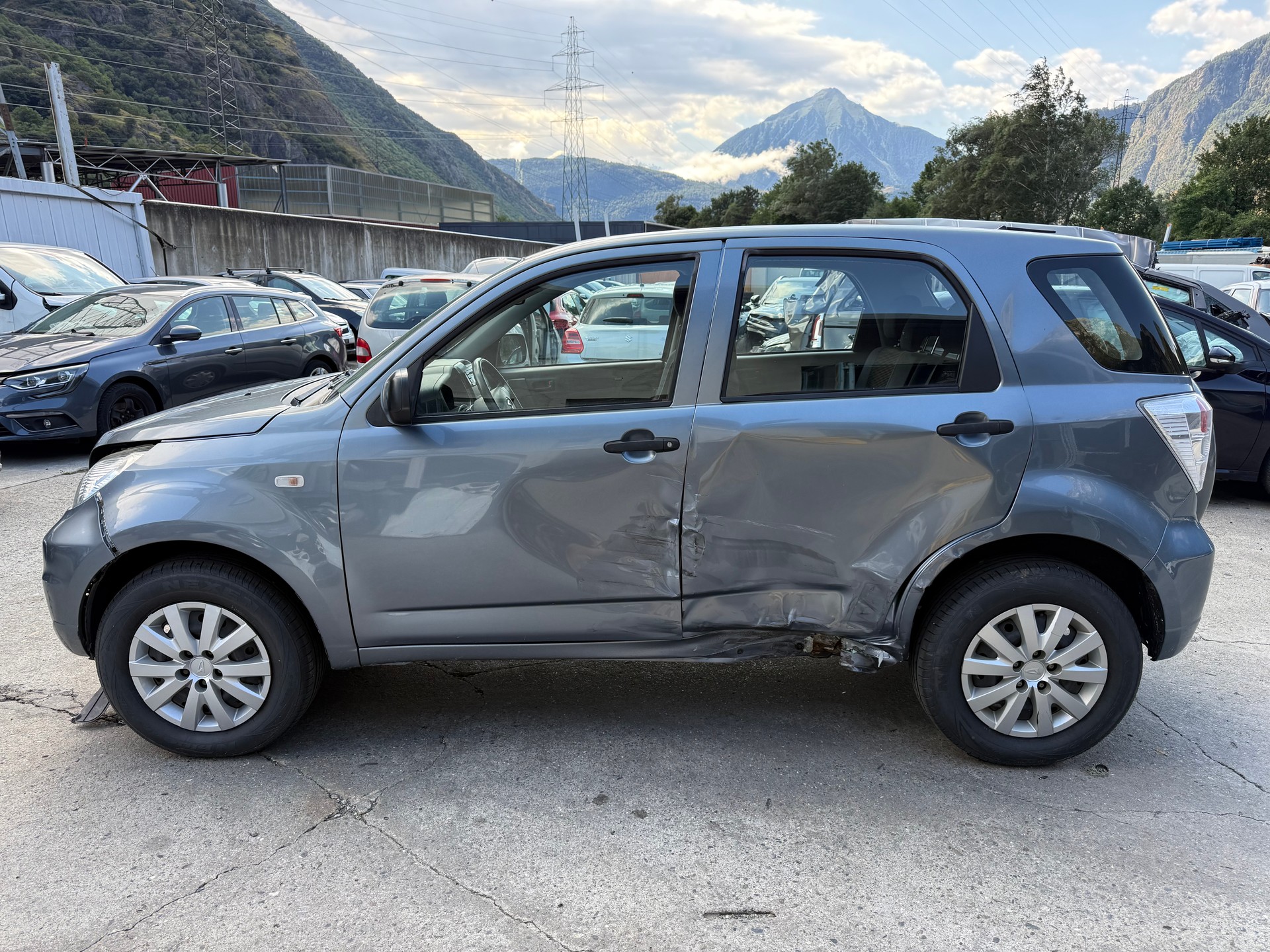 DAIHATSU Terios 1.5 16V 4WD Automatic-image-0