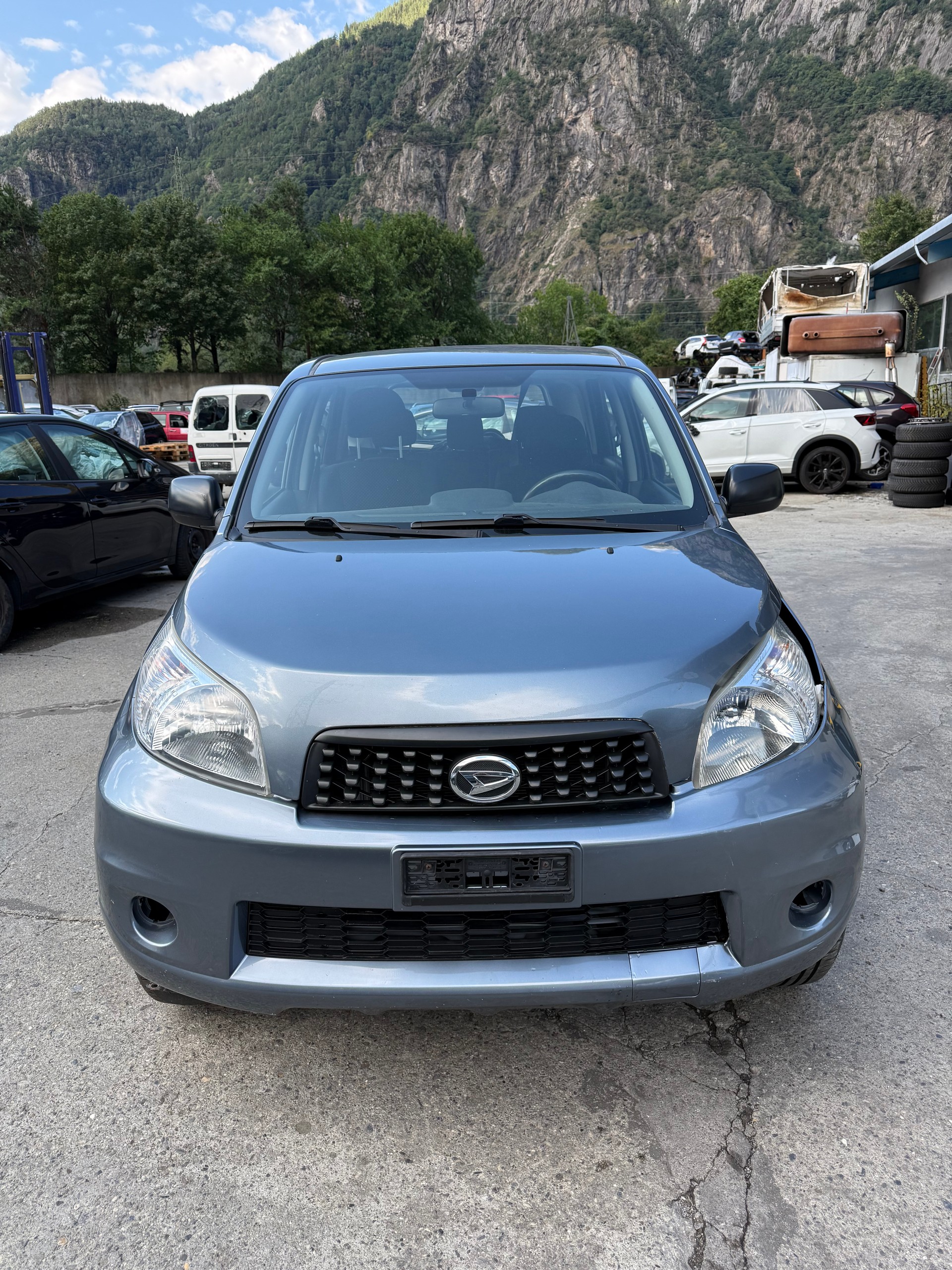 DAIHATSU Terios 1.5 16V 4WD Automatic-image-3