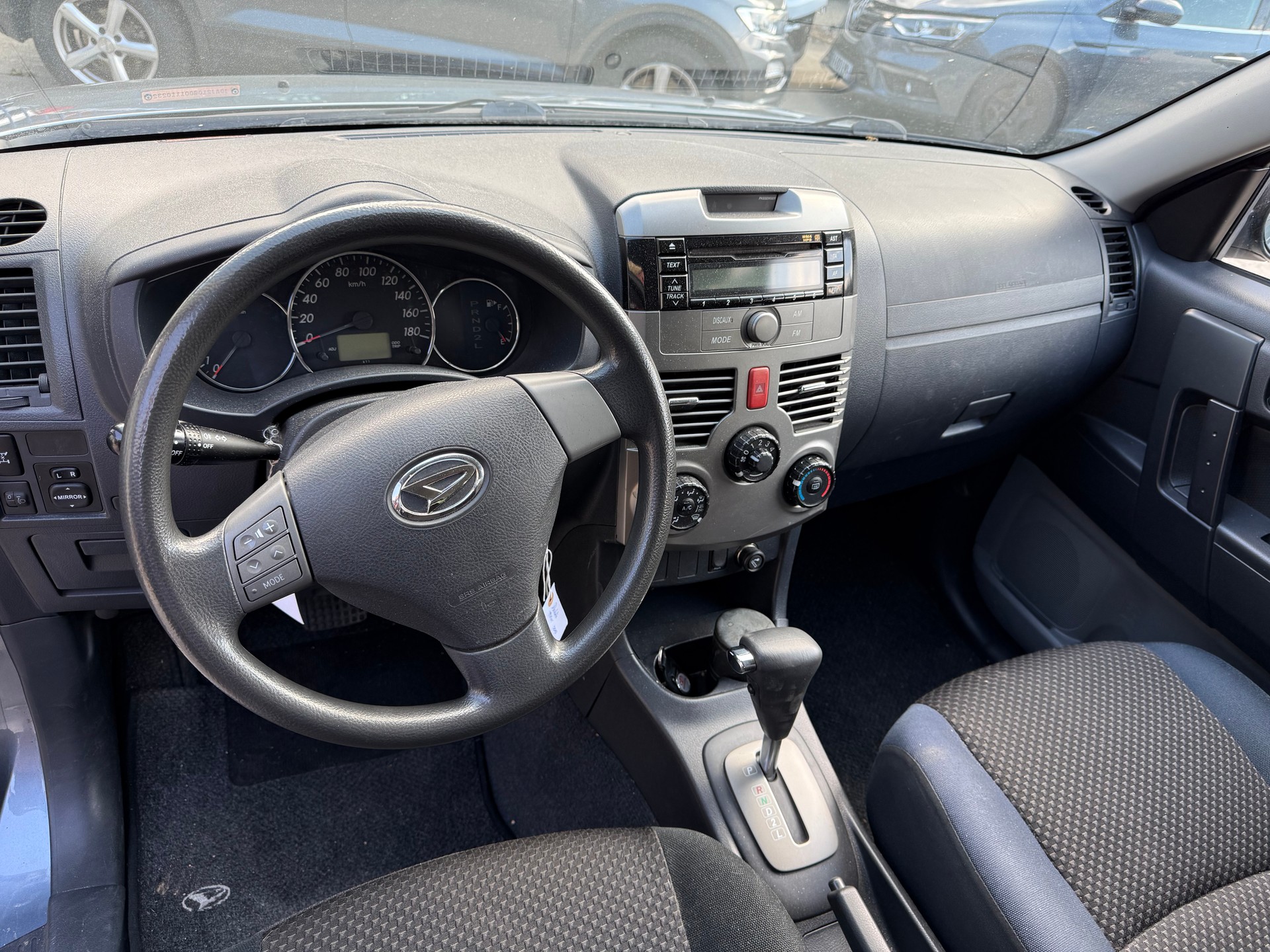 DAIHATSU Terios 1.5 16V 4WD Automatic-image-13