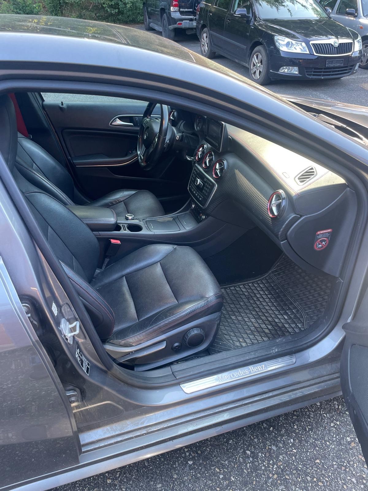 MERCEDES-BENZ A 250 Sport 4Matic 7G-DCT-image-11