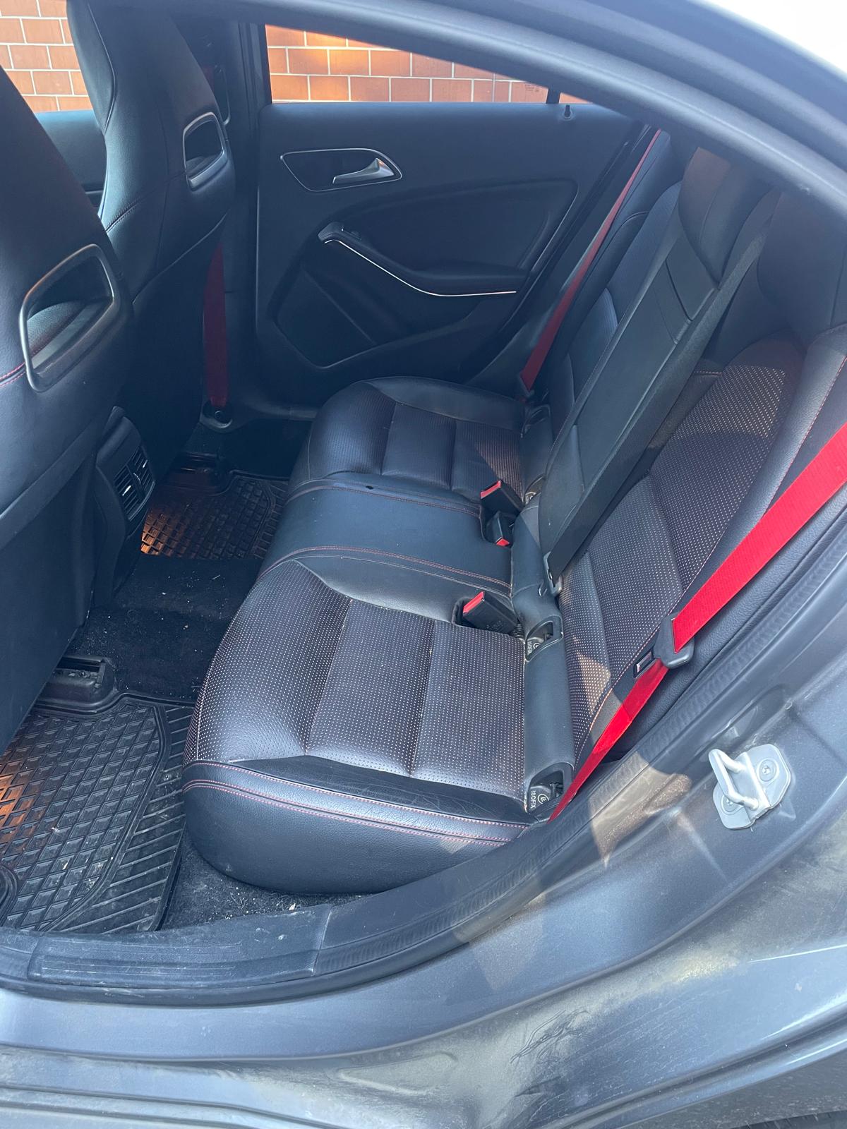 MERCEDES-BENZ A 250 Sport 4Matic 7G-DCT-image-6