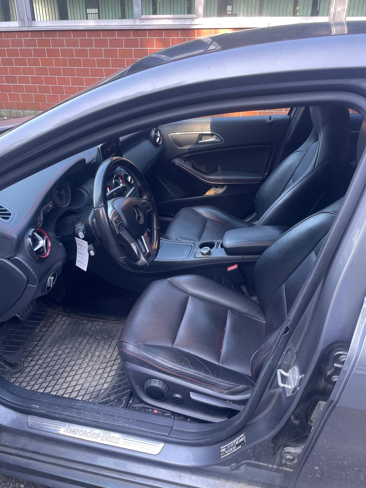 MERCEDES-BENZ A 250 Sport 4Matic 7G-DCT-image-10