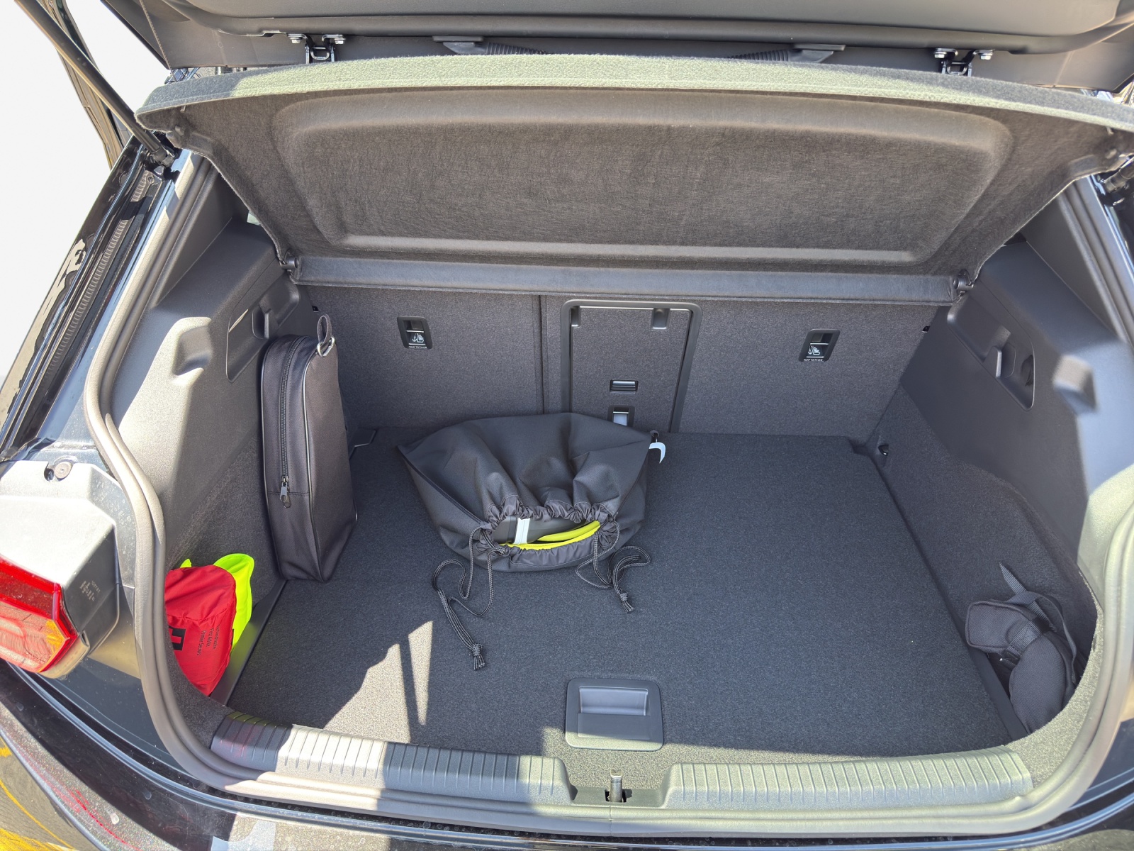 VW ID.3 Neo 79 kWh 231 PS Style-image-12