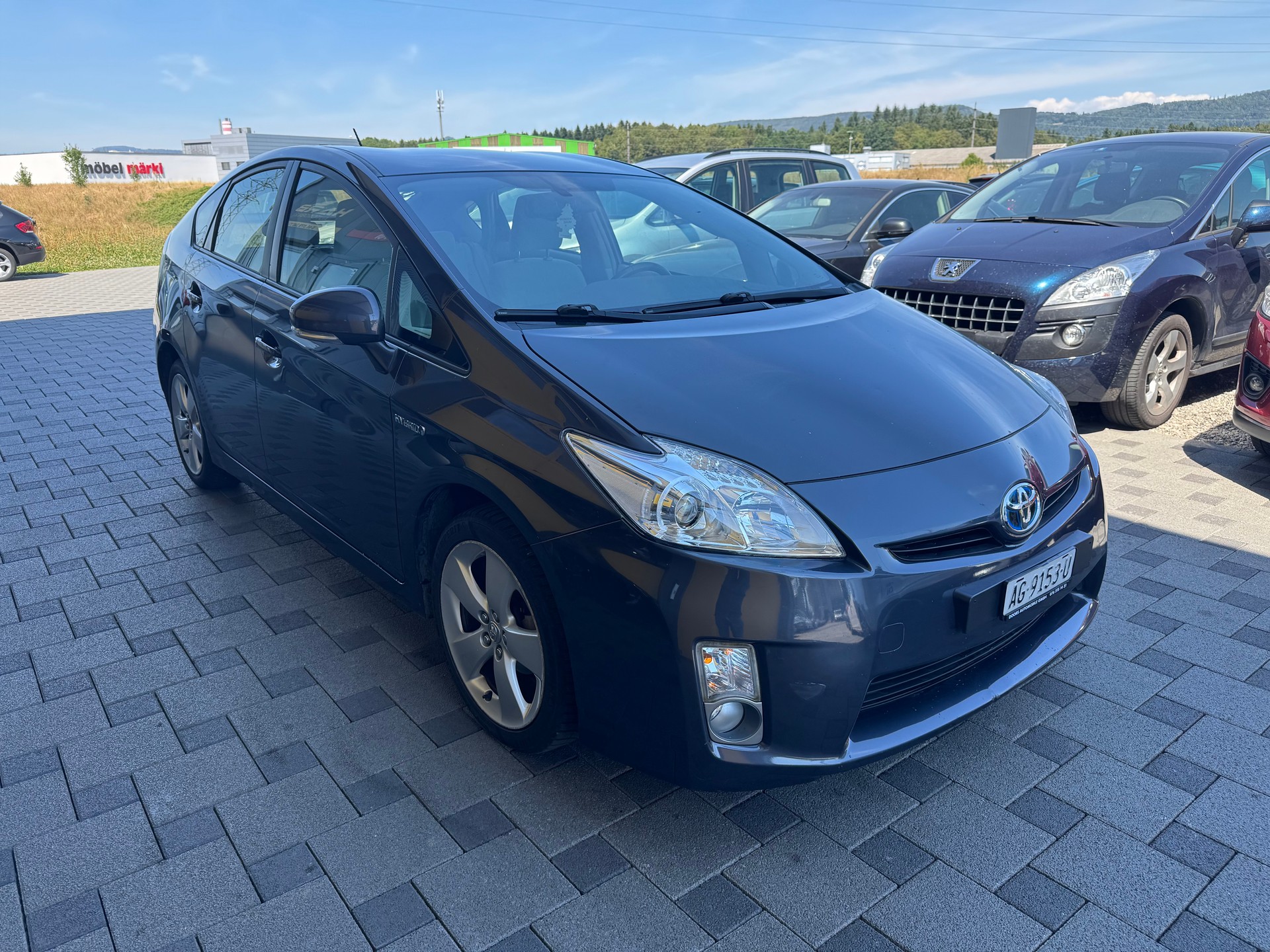 TOYOTA Prius 1.8 16V HSD Luna-image-2