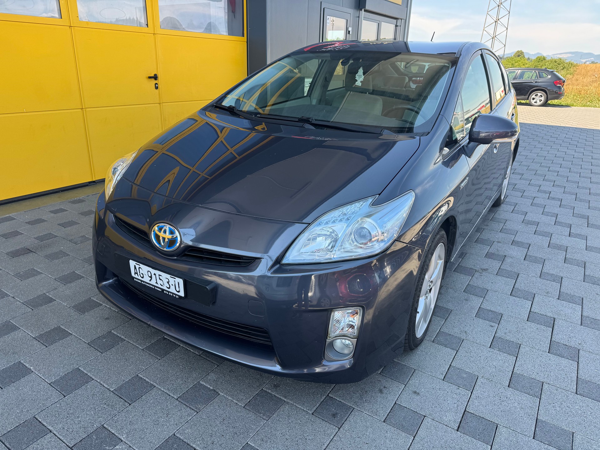 TOYOTA Prius 1.8 16V HSD Luna-image-0