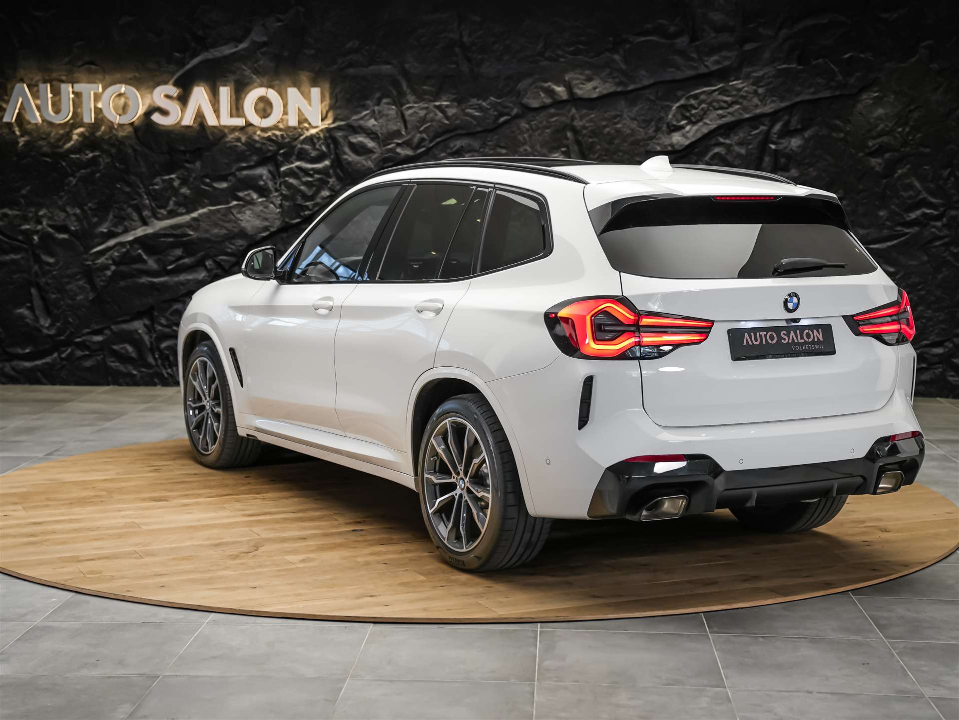 BMW X3 xDrive 20i M Sport *Facelift*Panorama*Laser*Leder Vernasca*-image-2