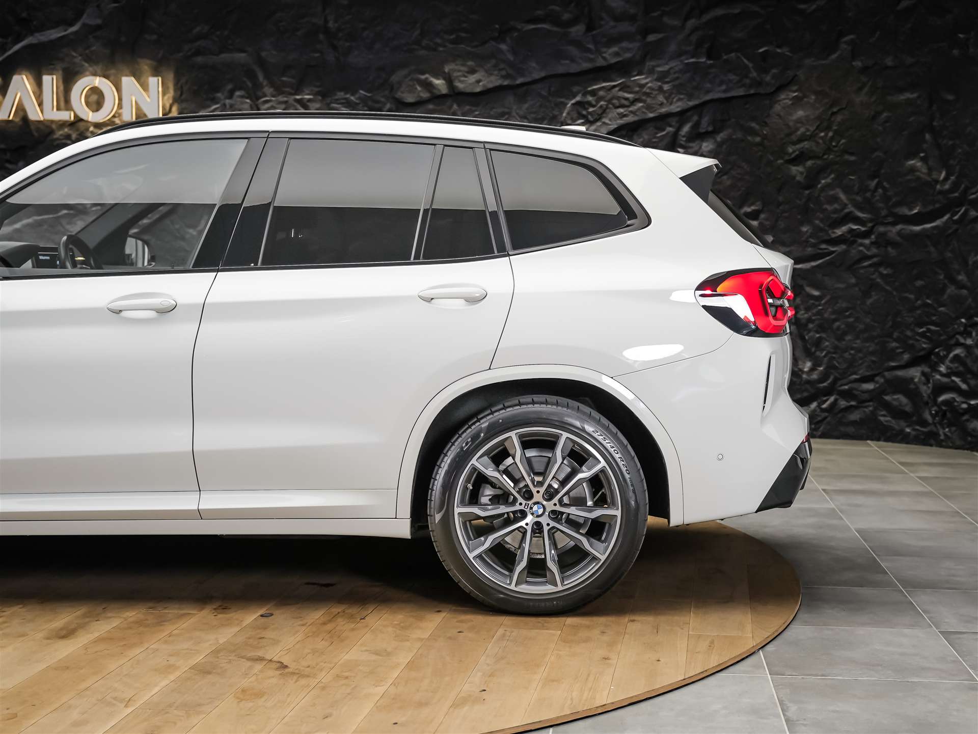 BMW X3 xDrive 20i M Sport *Facelift*Panorama*Laser*Leder Vernasca*-image-19
