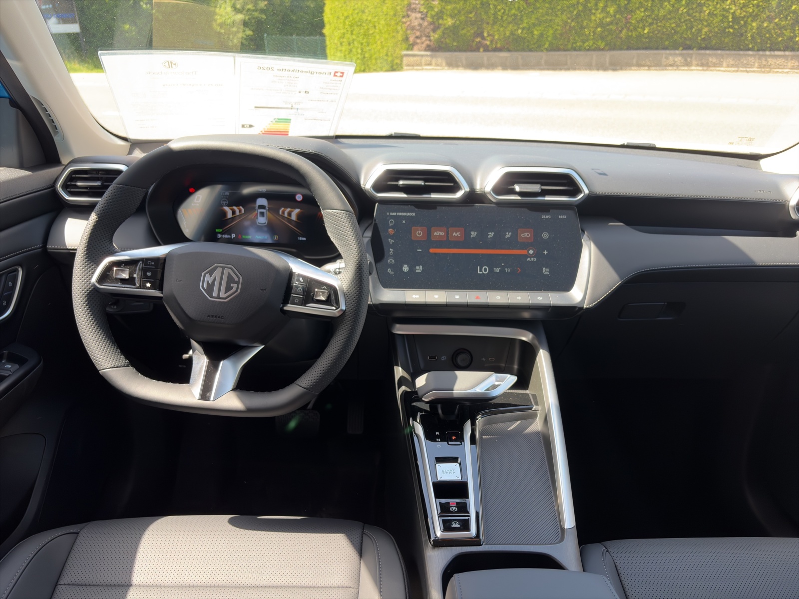 MG ZS 1.5 Hybrid+ Luxury-image-5