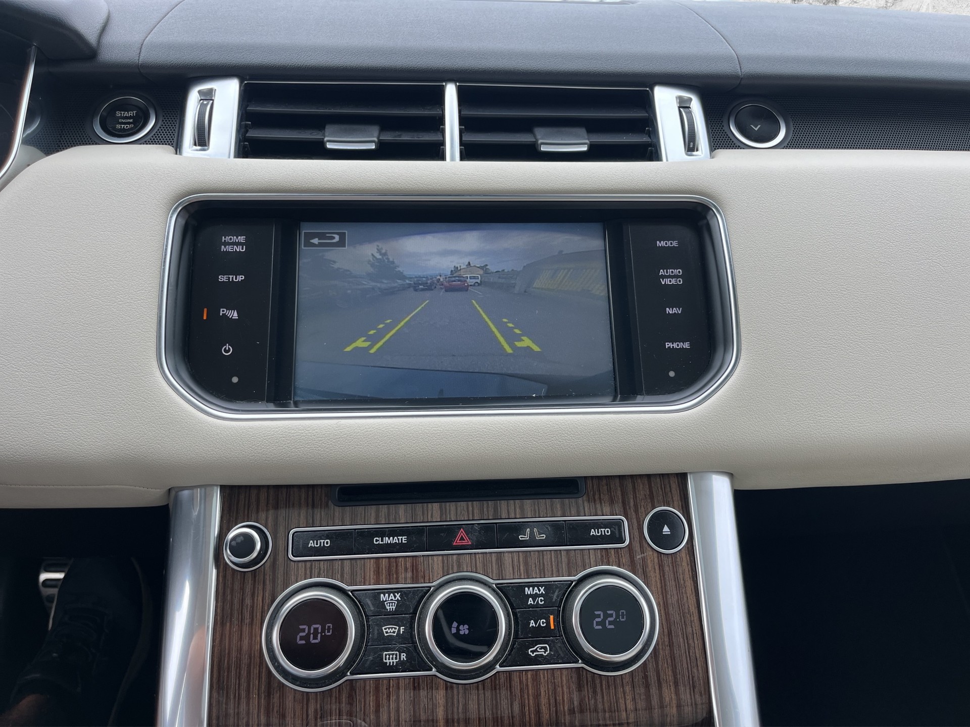 LAND ROVER Range Rover Sport 3.0 SDV6 HSE Automatic-image-9