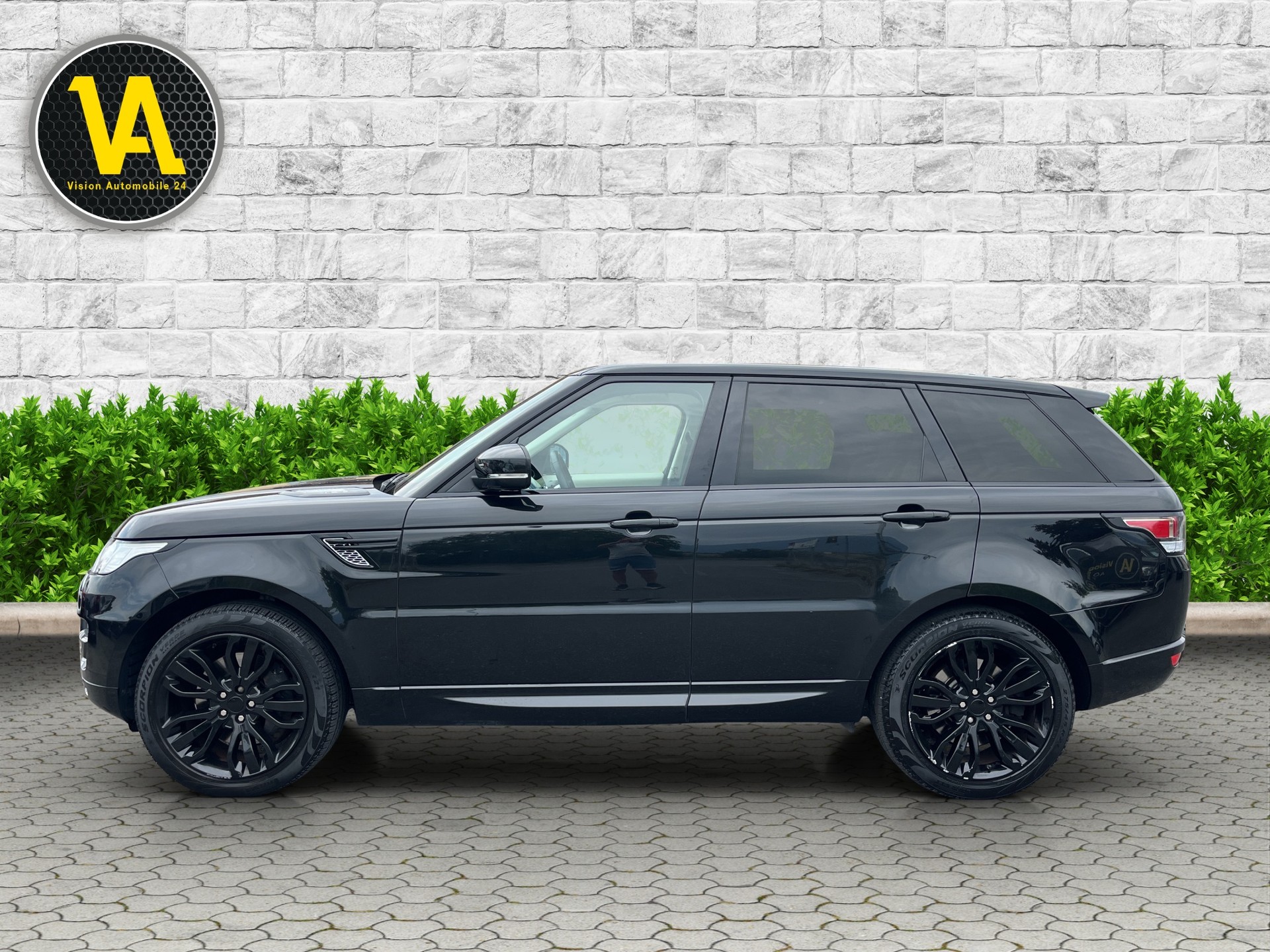 LAND ROVER Range Rover Sport 3.0 SDV6 HSE Automatic-image-0