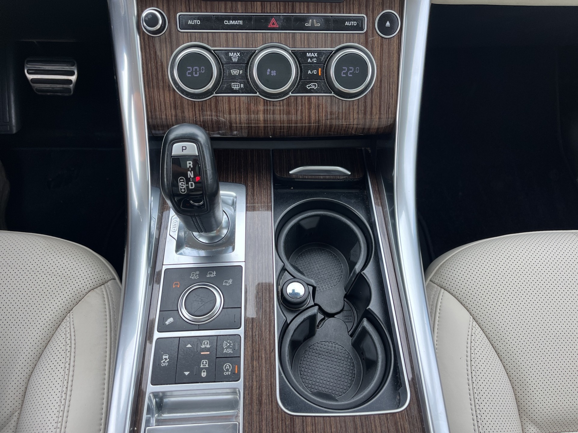 LAND ROVER Range Rover Sport 3.0 SDV6 HSE Automatic-image-13