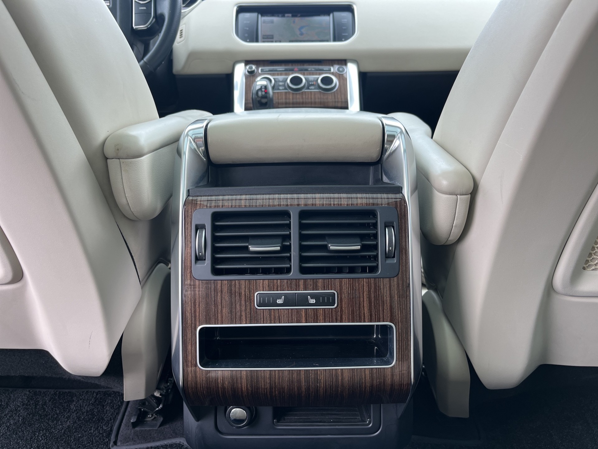 LAND ROVER Range Rover Sport 3.0 SDV6 HSE Automatic-image-15