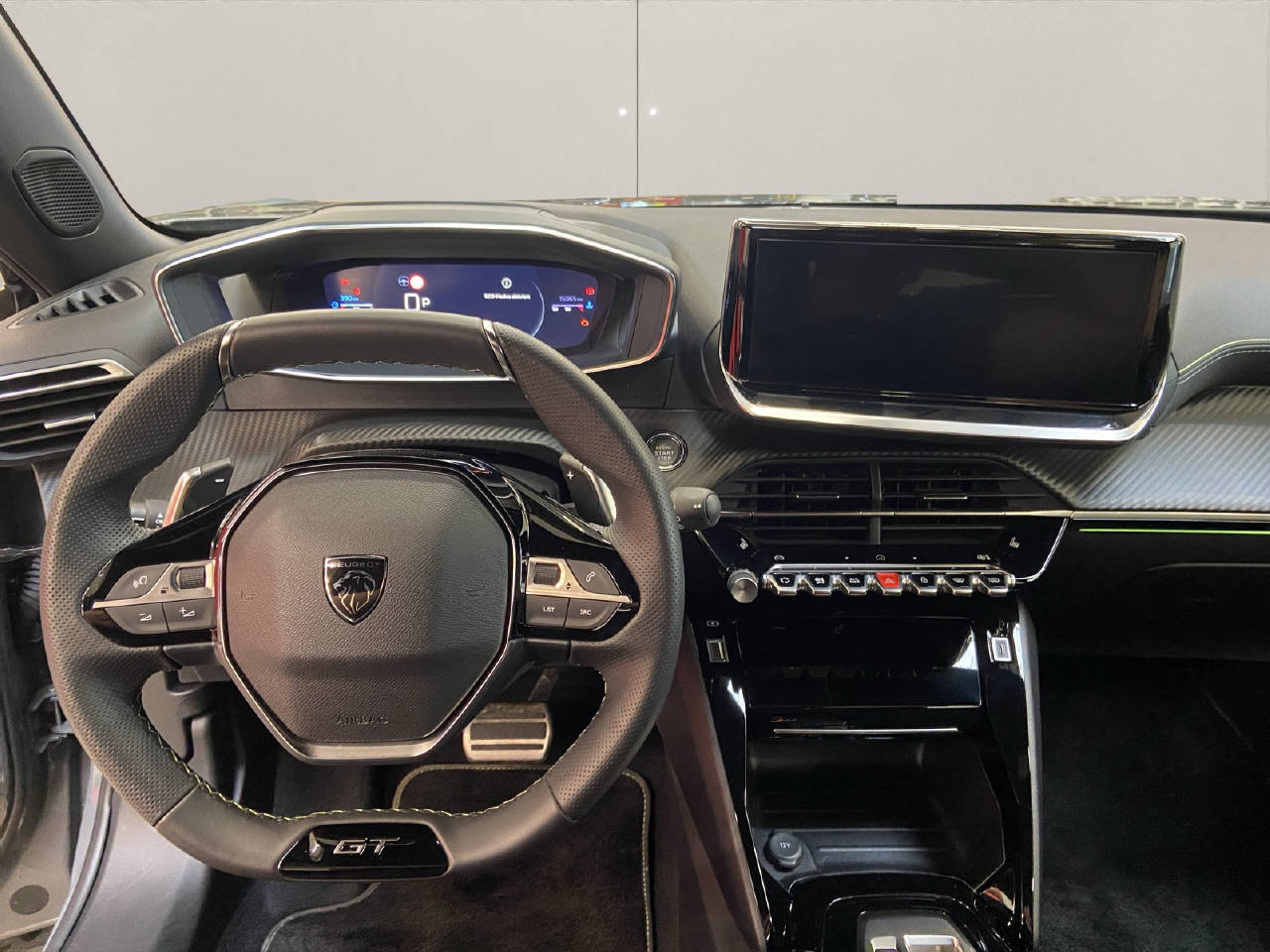 PEUGEOT 2008 1.2 PureTech 130 GT-image-5