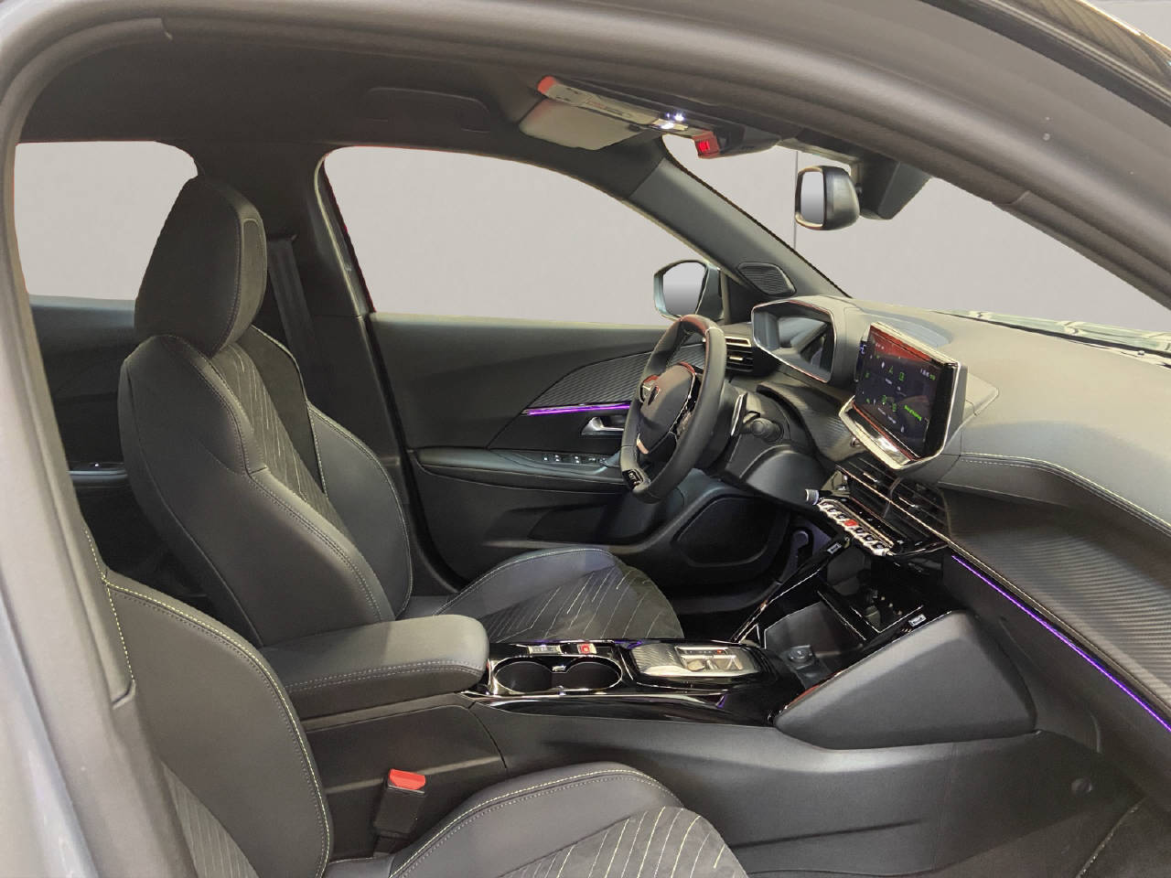 PEUGEOT 2008 1.2 PureTech 130 GT-image-10