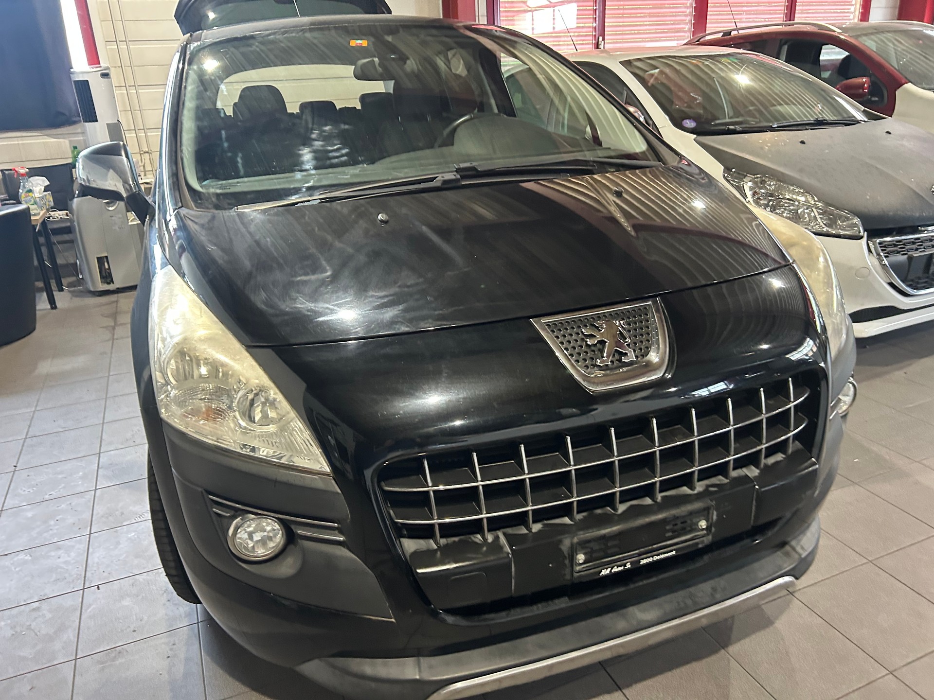 PEUGEOT 3008 1.6 16V T Allure-image-1