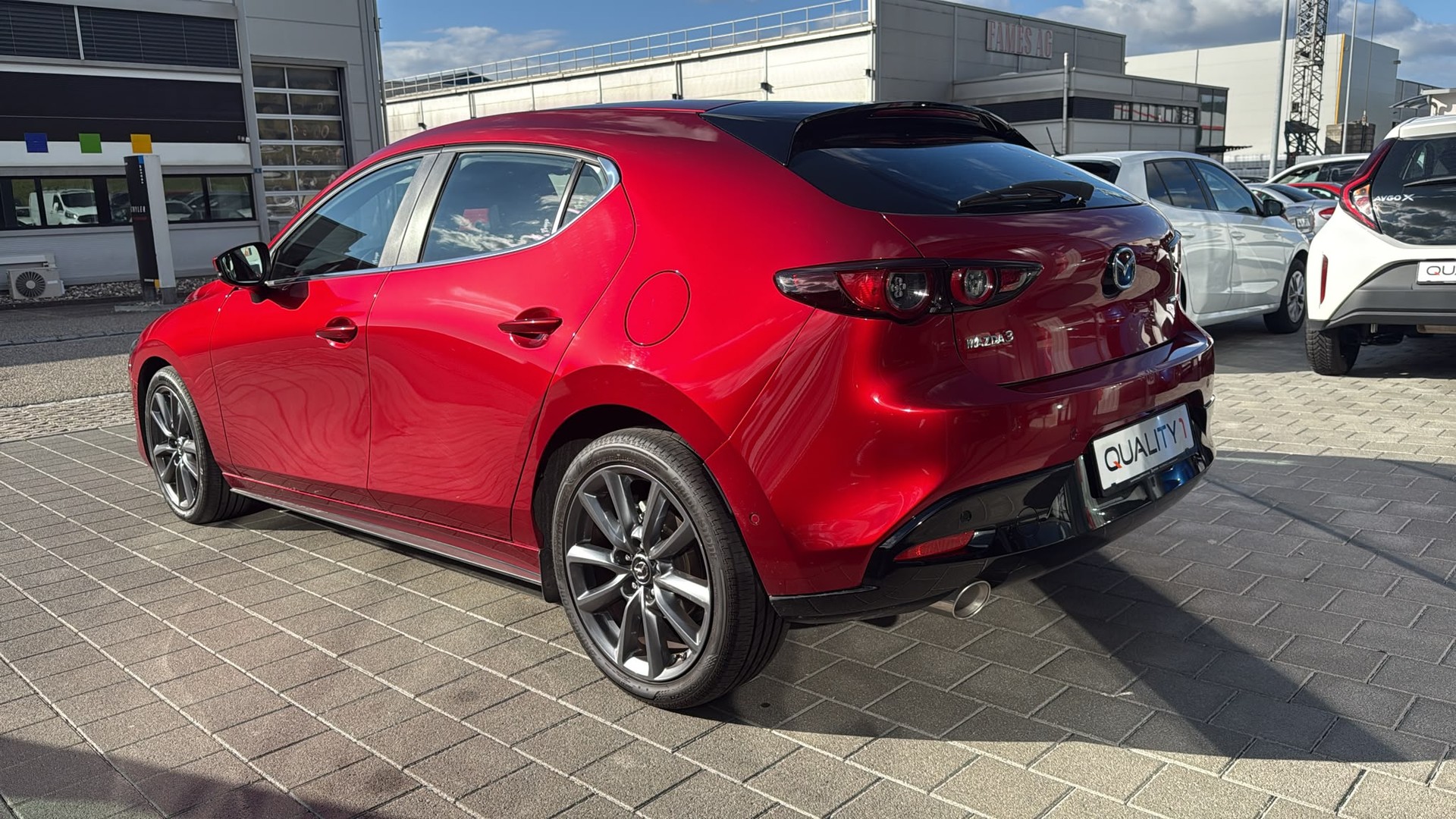 MAZDA 3 Hatchback SKYACTIV-X M Hybrid 180 Revolution-image-10