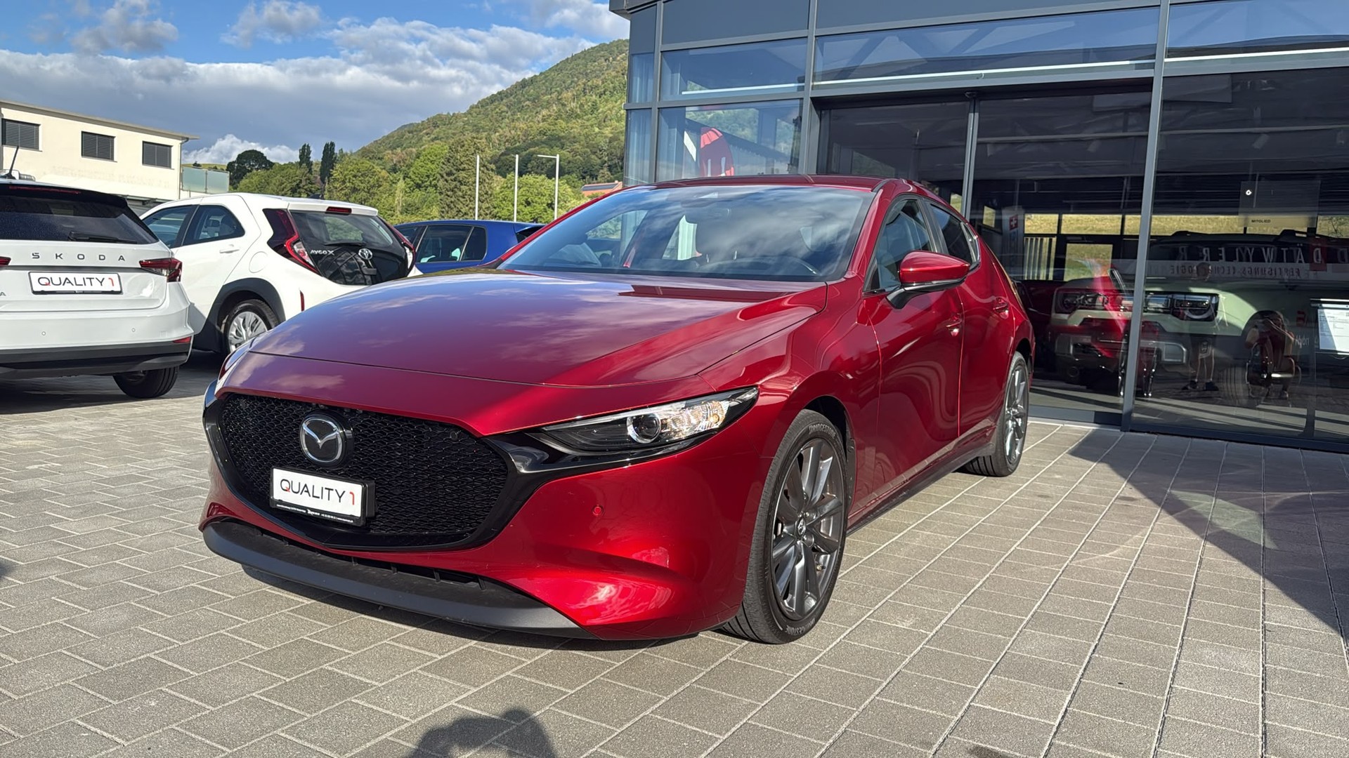 MAZDA 3 Hatchback SKYACTIV-X M Hybrid 180 Revolution-image-2
