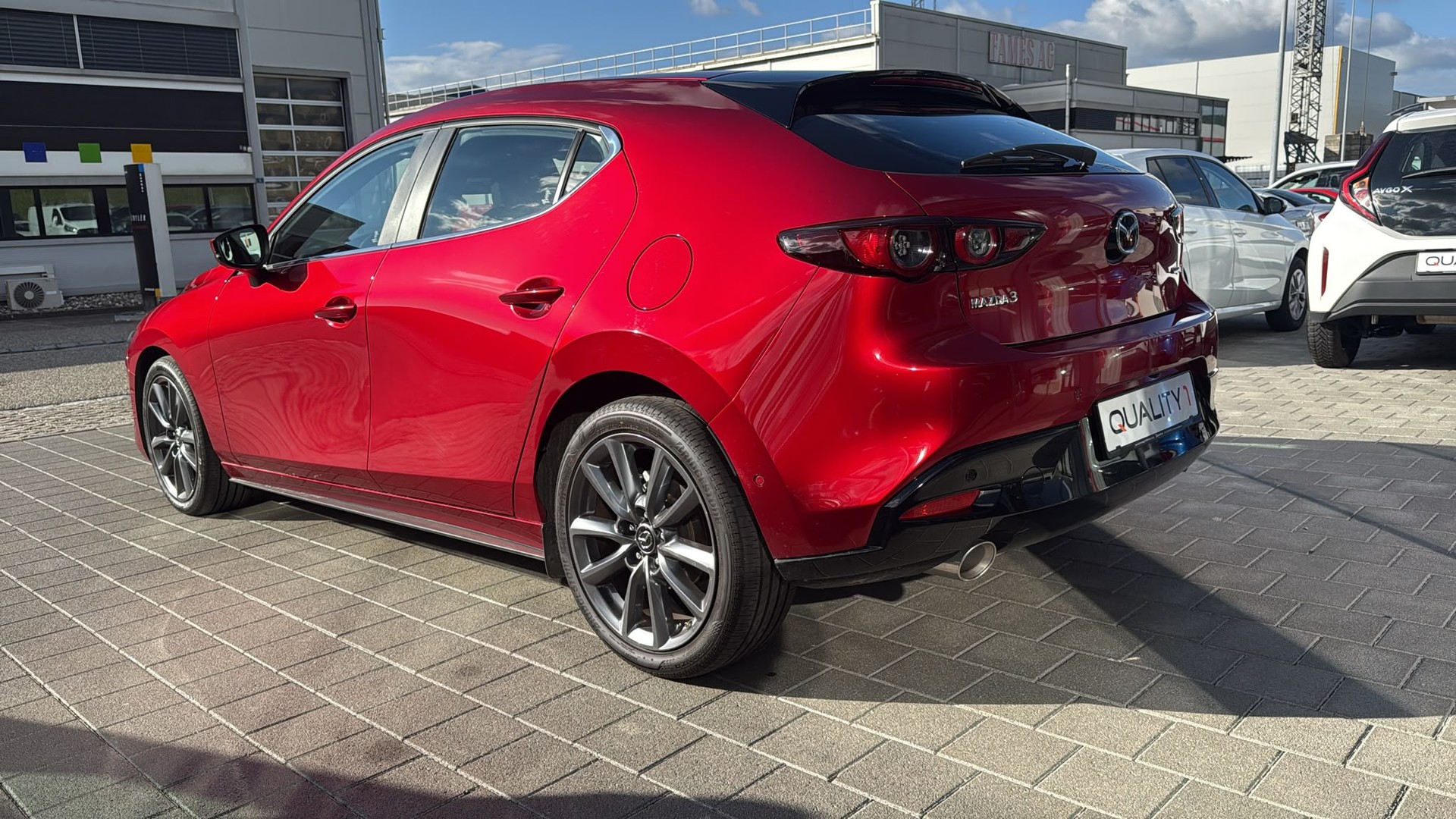 MAZDA 3 Hatchback SKYACTIV-X M Hybrid 180 Revolution-image-7