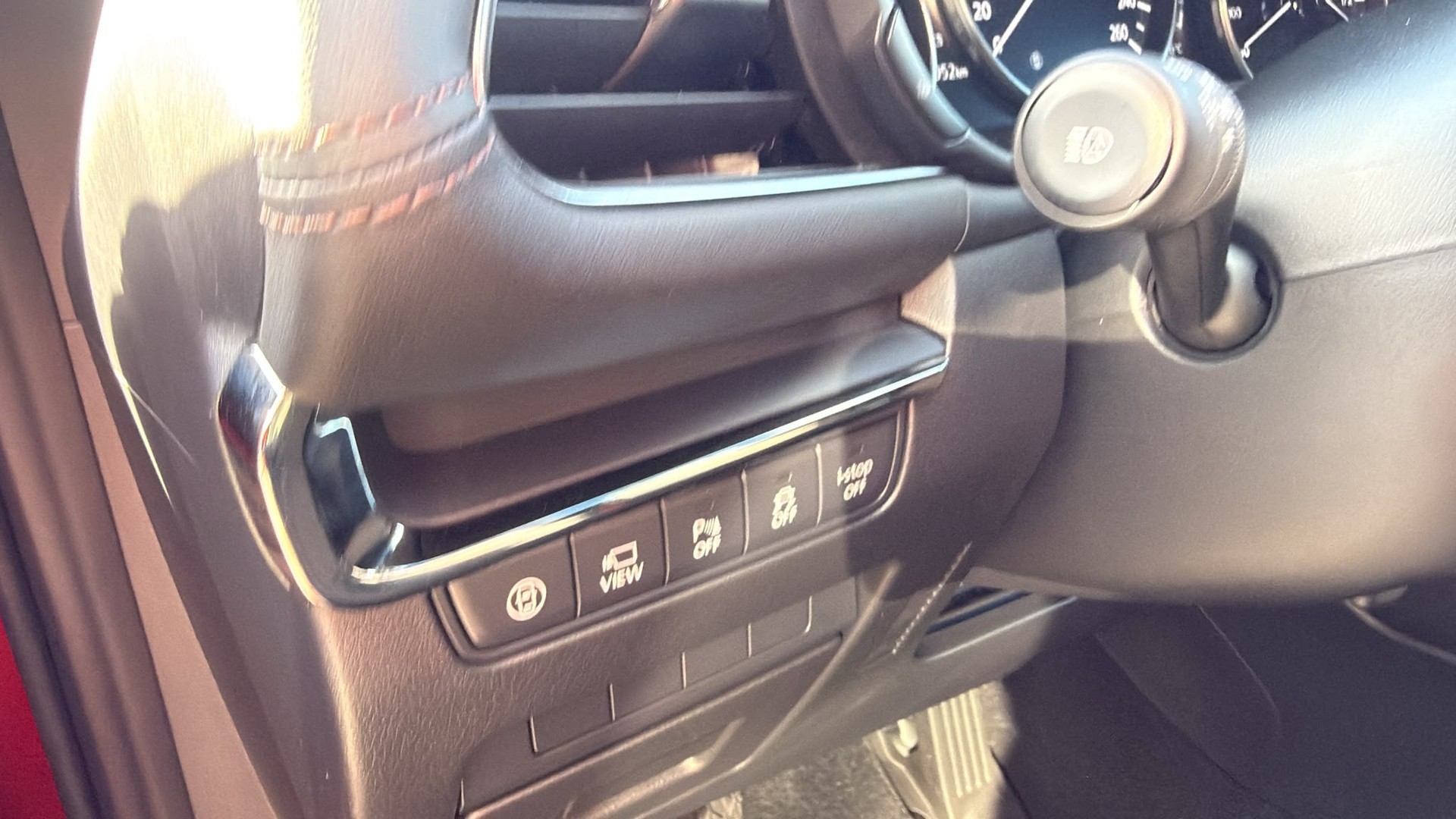 MAZDA 3 Hatchback SKYACTIV-X M Hybrid 180 Revolution-image-15