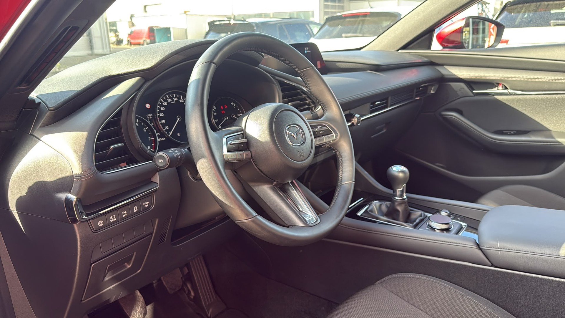 MAZDA 3 Hatchback SKYACTIV-X M Hybrid 180 Revolution-image-13