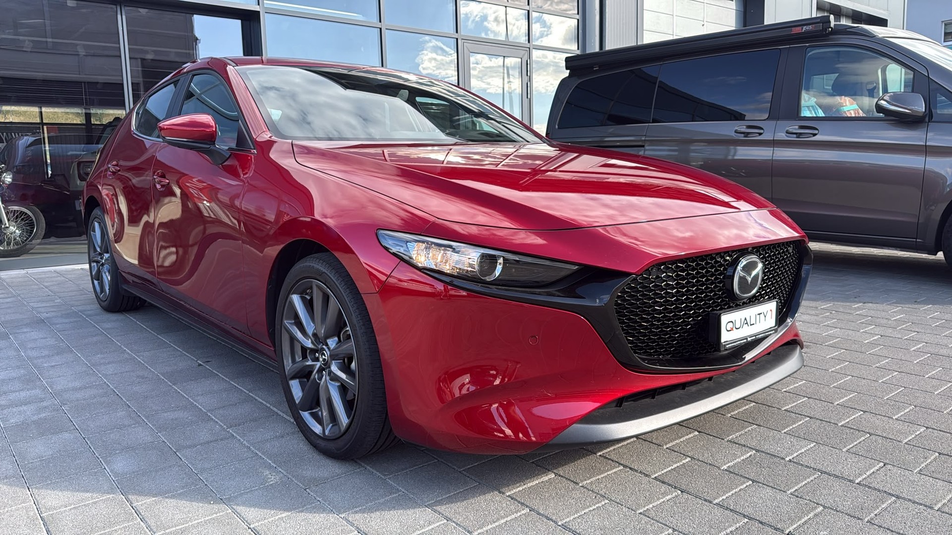 MAZDA 3 Hatchback SKYACTIV-X M Hybrid 180 Revolution-image-6