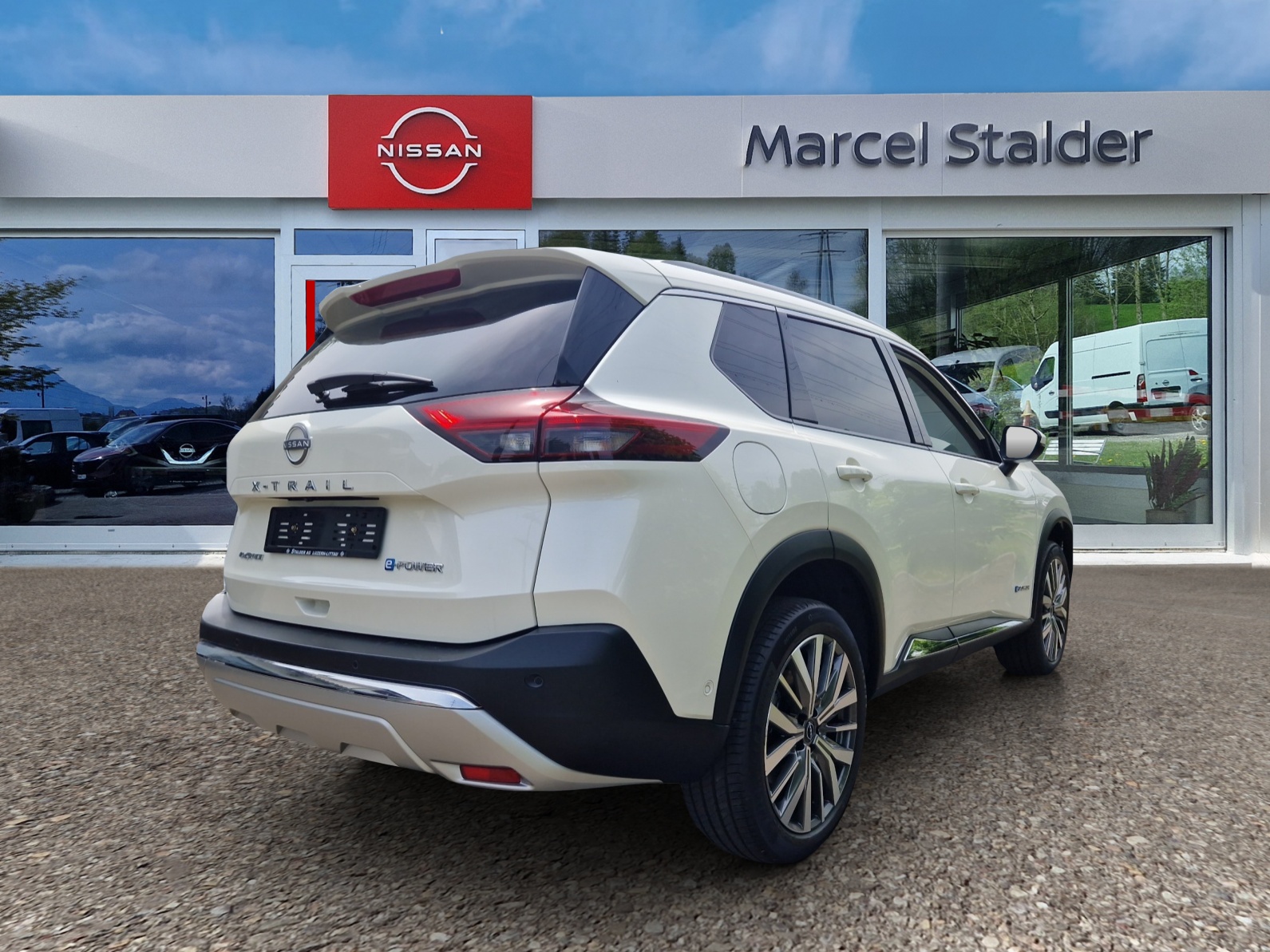 NISSAN X-Trail 1.5 VC-T e-Power 4WD 7 Sitze Tekna+-image-4