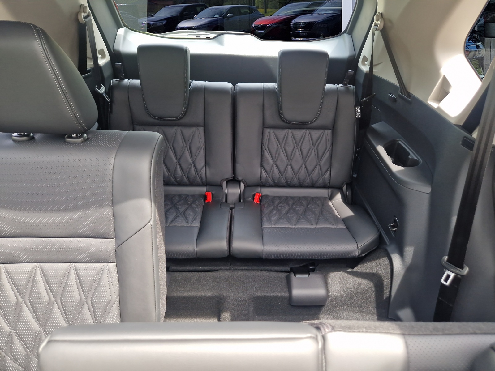 NISSAN X-Trail 1.5 VC-T e-Power 4WD 7 Sitze Tekna+-image-12