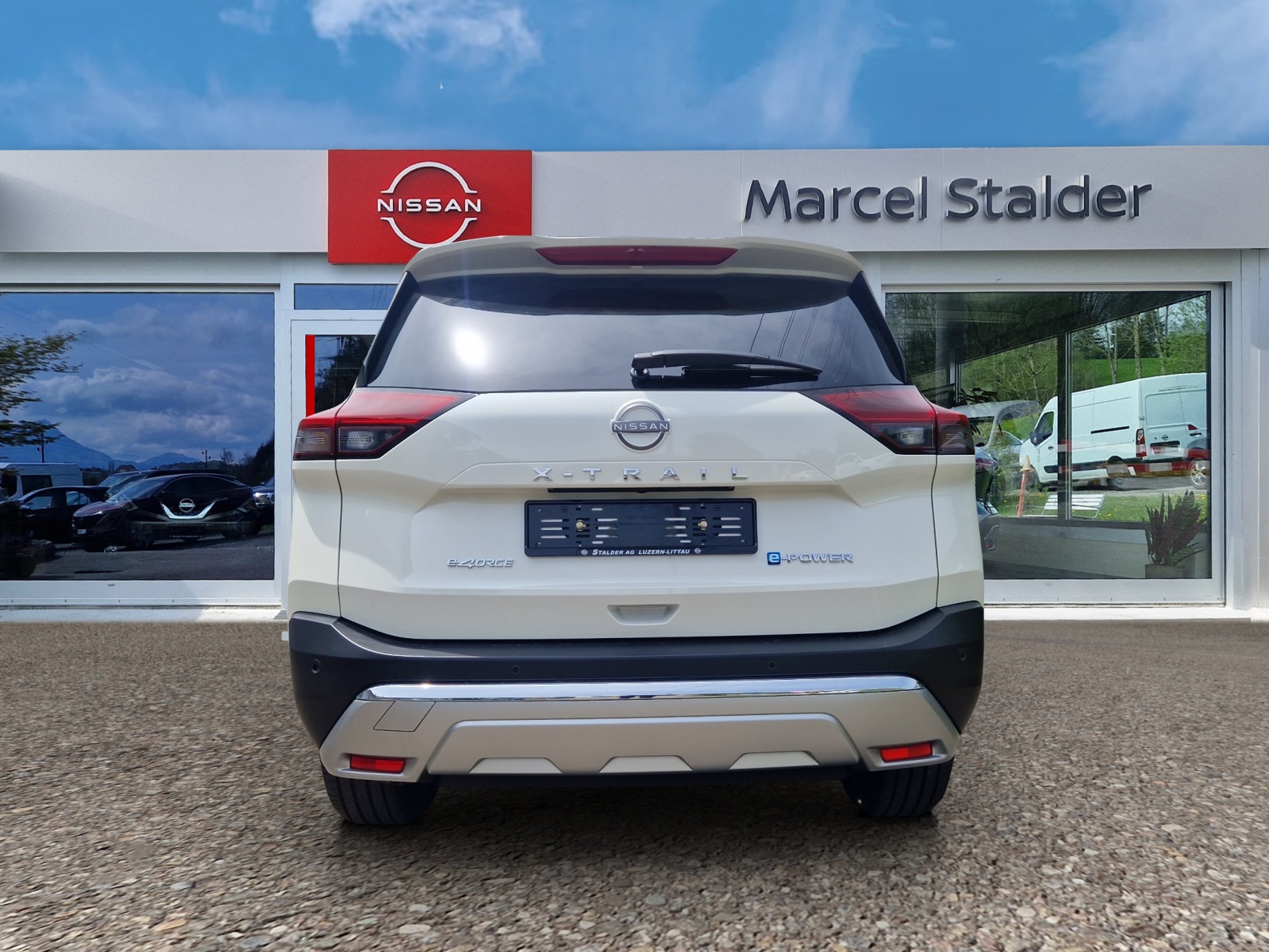 NISSAN X-Trail 1.5 VC-T e-Power 4WD 7 Sitze Tekna+-image-3