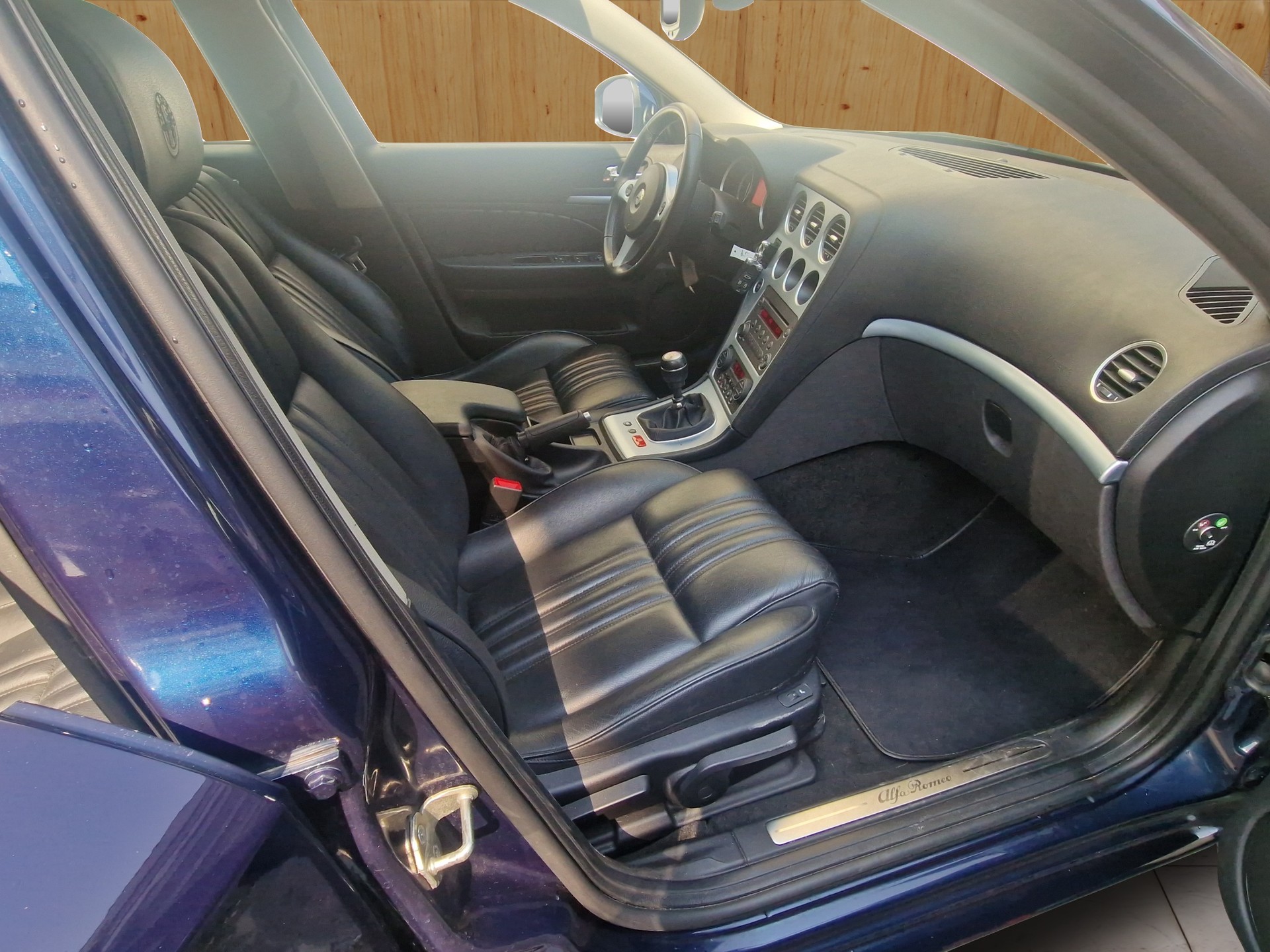 ALFA ROMEO 159 Sportwagon 3.2 JTS Q4 TI-image-10