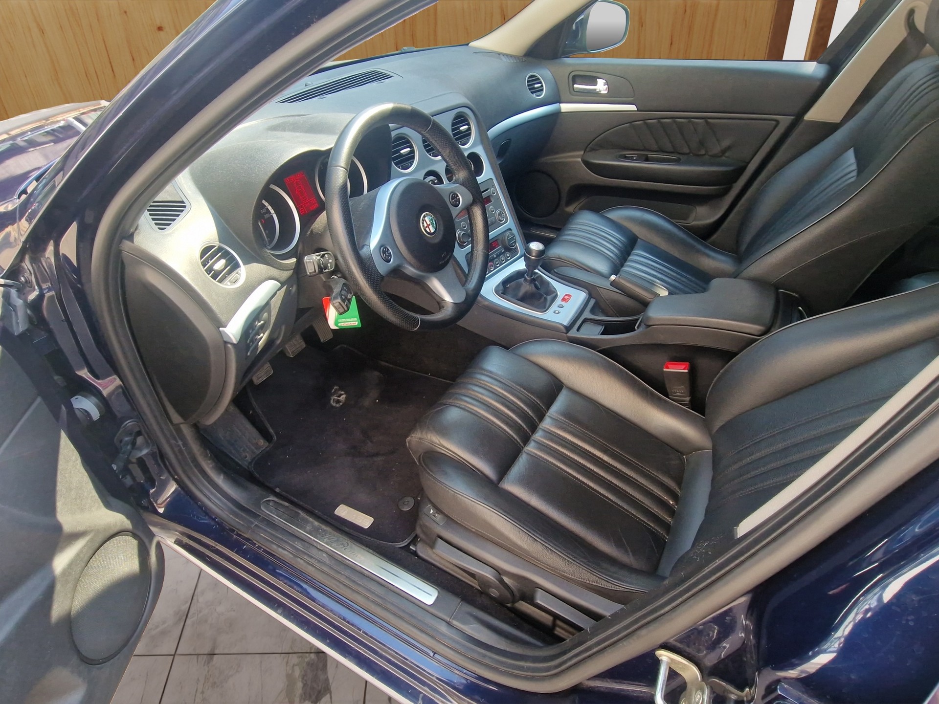 ALFA ROMEO 159 Sportwagon 3.2 JTS Q4 TI-image-9