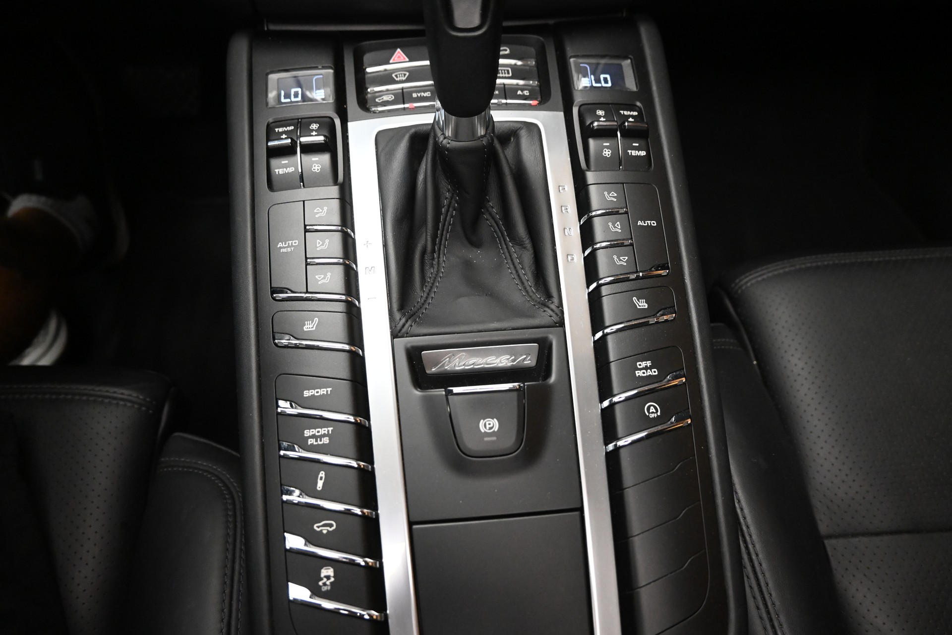 PORSCHE Macan 3.6 V6 Turbo-image-11