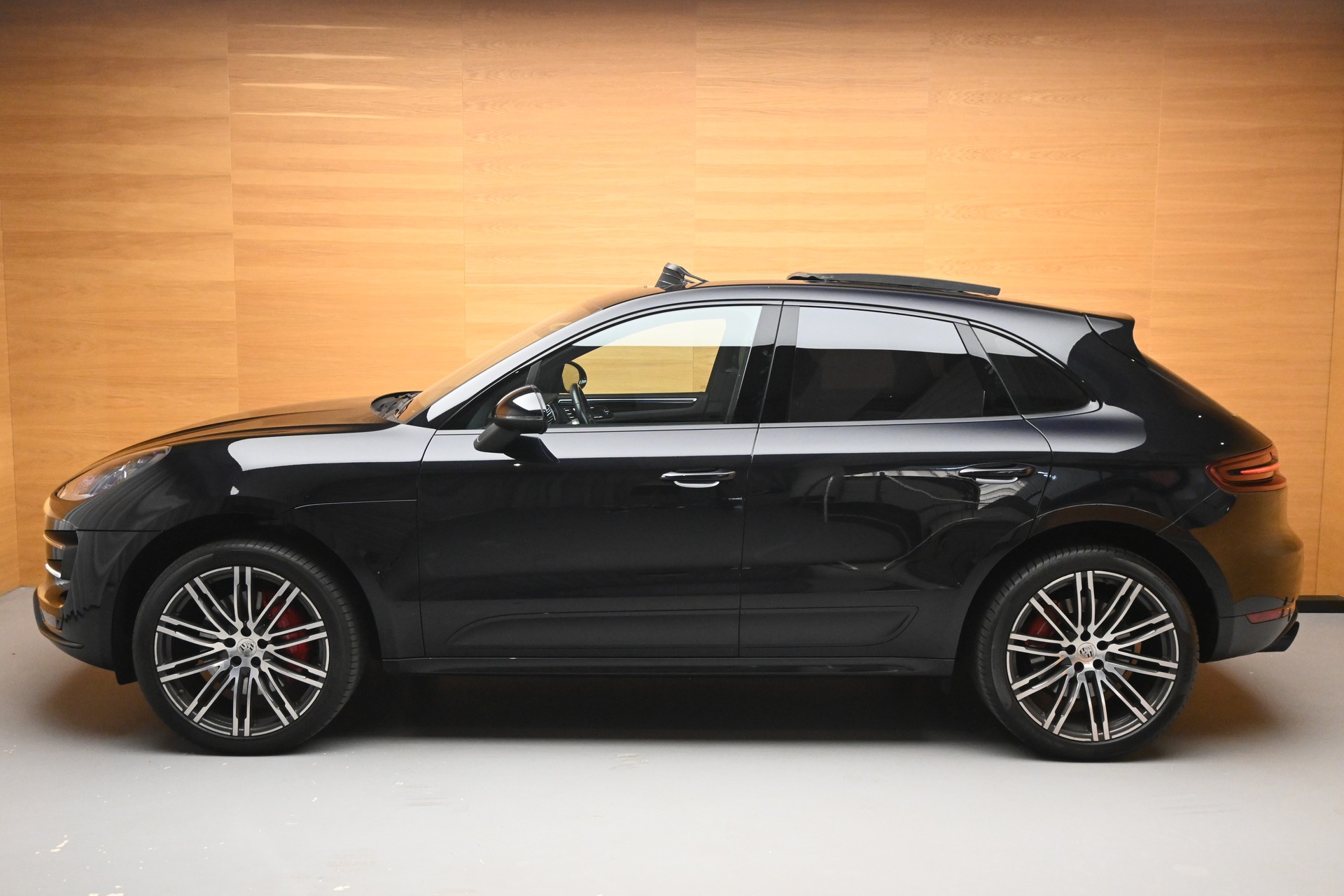 PORSCHE Macan 3.6 V6 Turbo-image-3