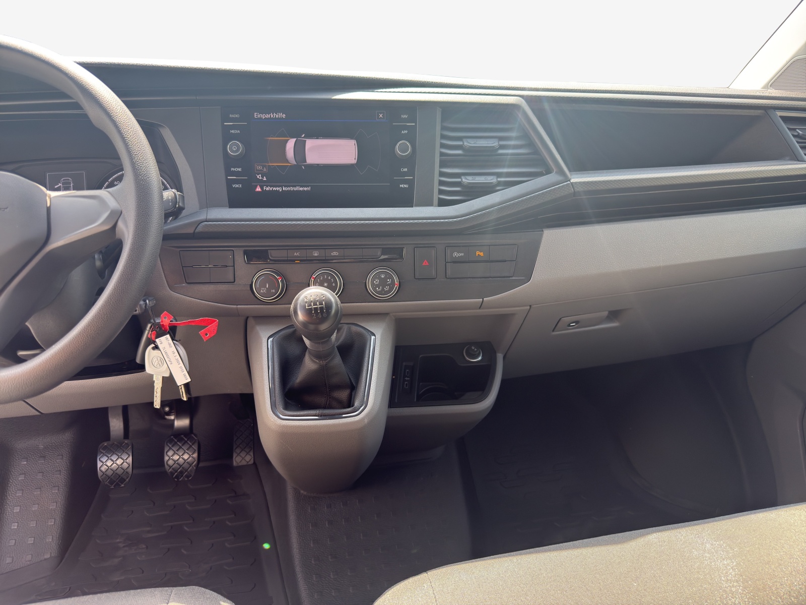 VW T6.1 2.0 TDI 4Motion-image-10
