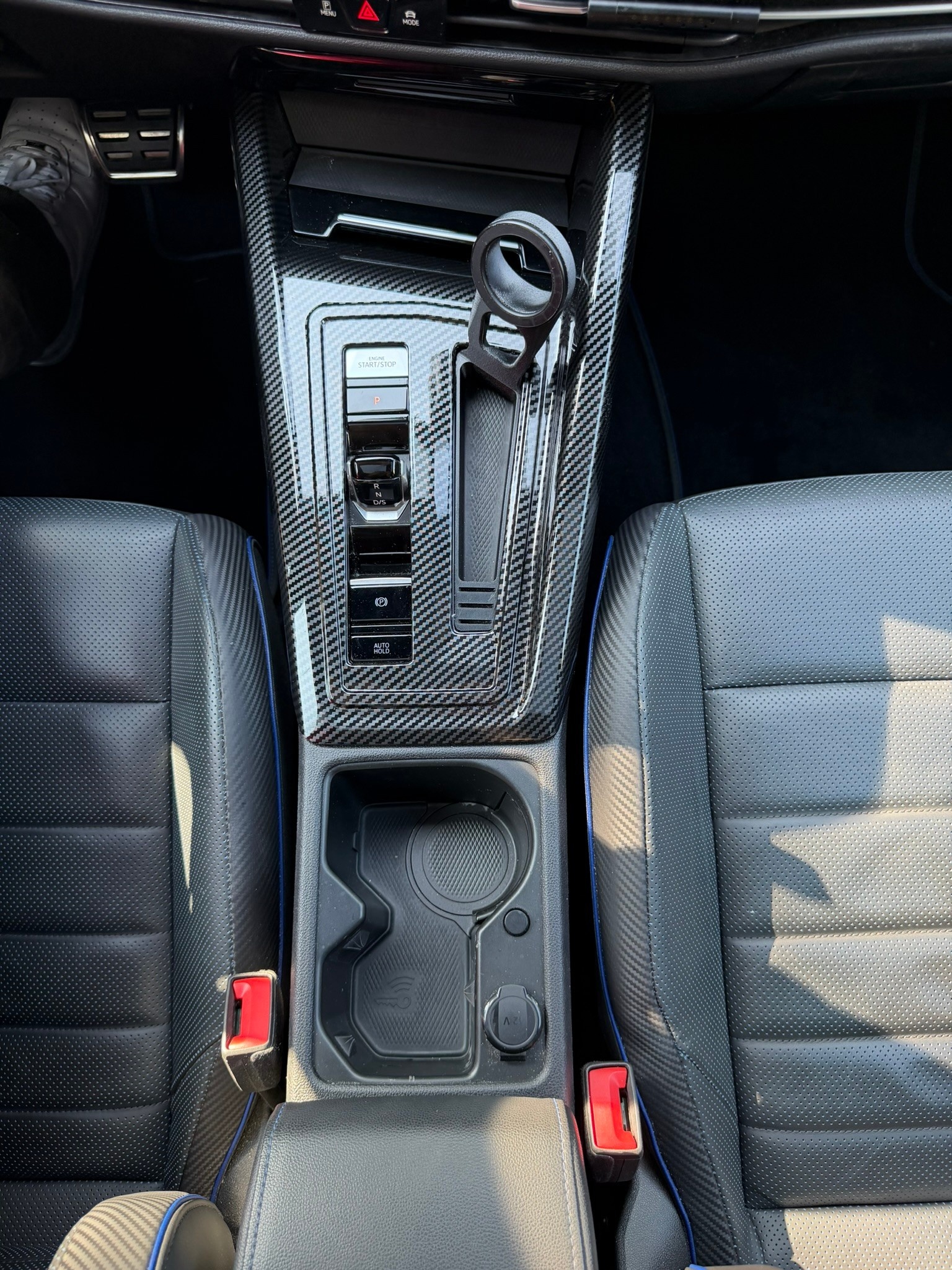 VW Golf 2.0 TSI R DSG 4Motion R Performance-image-19
