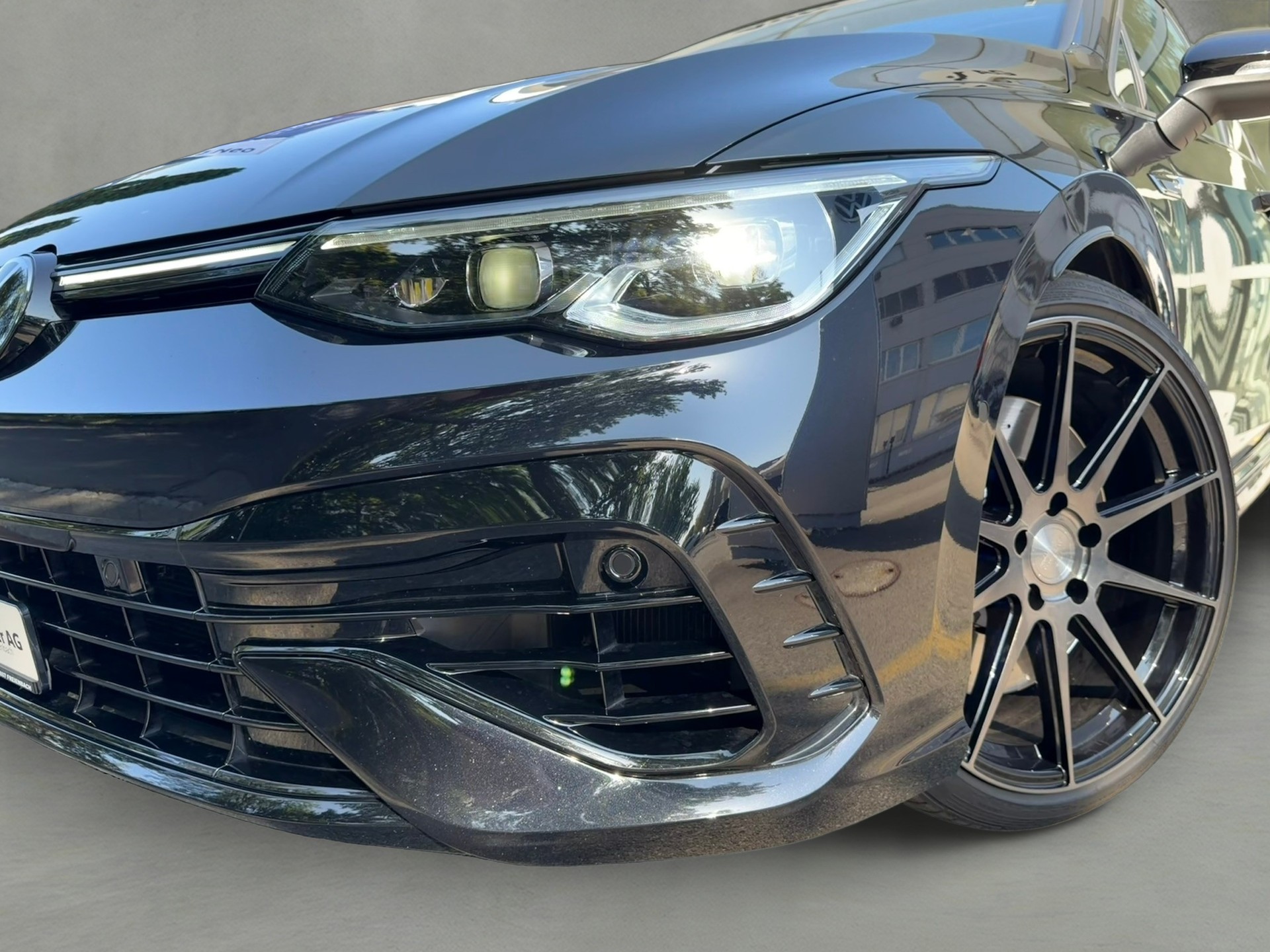 VW Golf 2.0 TSI R DSG 4Motion R Performance-image-1