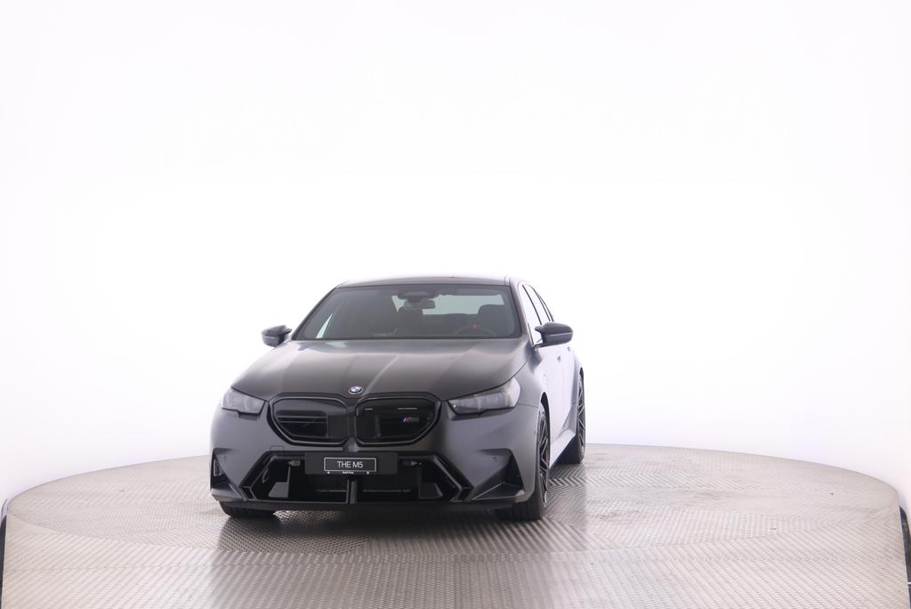 BMW M5 xDrive-image-20