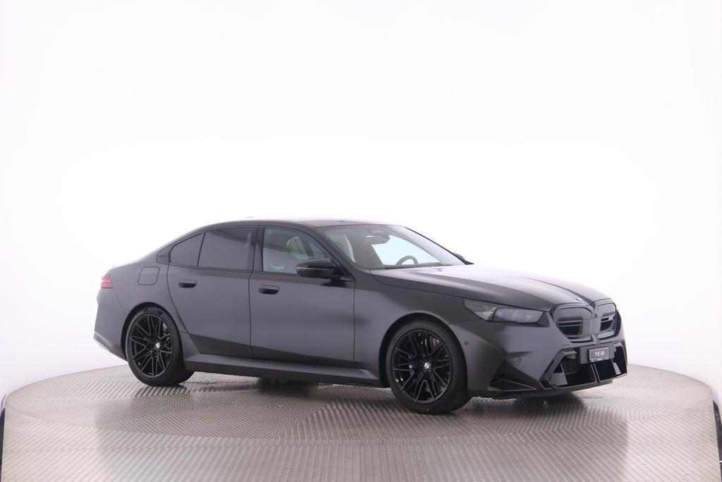 BMW M5 xDrive-image-18