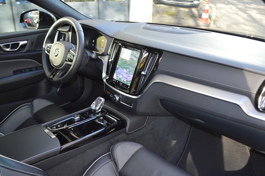 VOLVO V60 T8 eAWD Plug in Hybrid Polestar Geartronic I HEICO-image-7