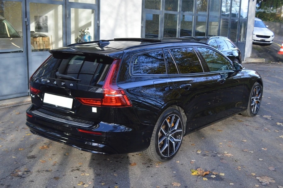 VOLVO V60 T8 eAWD Plug in Hybrid Polestar Geartronic I HEICO-image-3