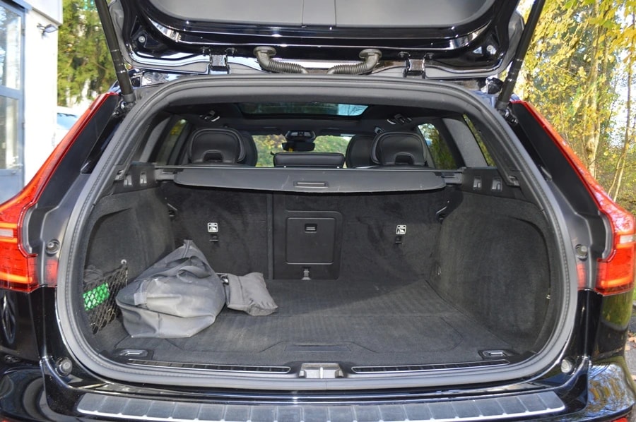 VOLVO V60 T8 eAWD Plug in Hybrid Polestar Geartronic I HEICO-image-11