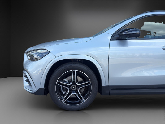 MERCEDES-BENZ GLA 200 Night Star 7G-D-image-5