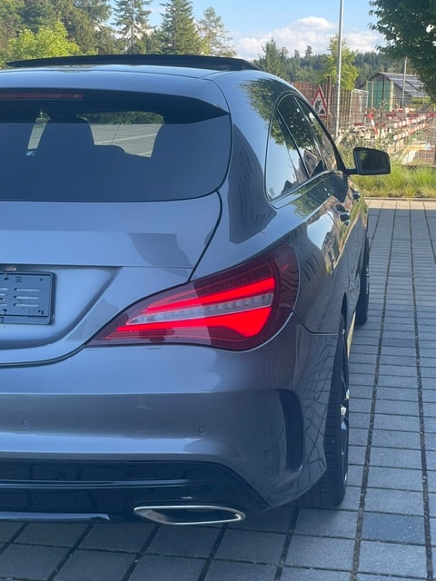 MERCEDES-BENZ CLA 200 AMG Line 7G-DCT-image-10